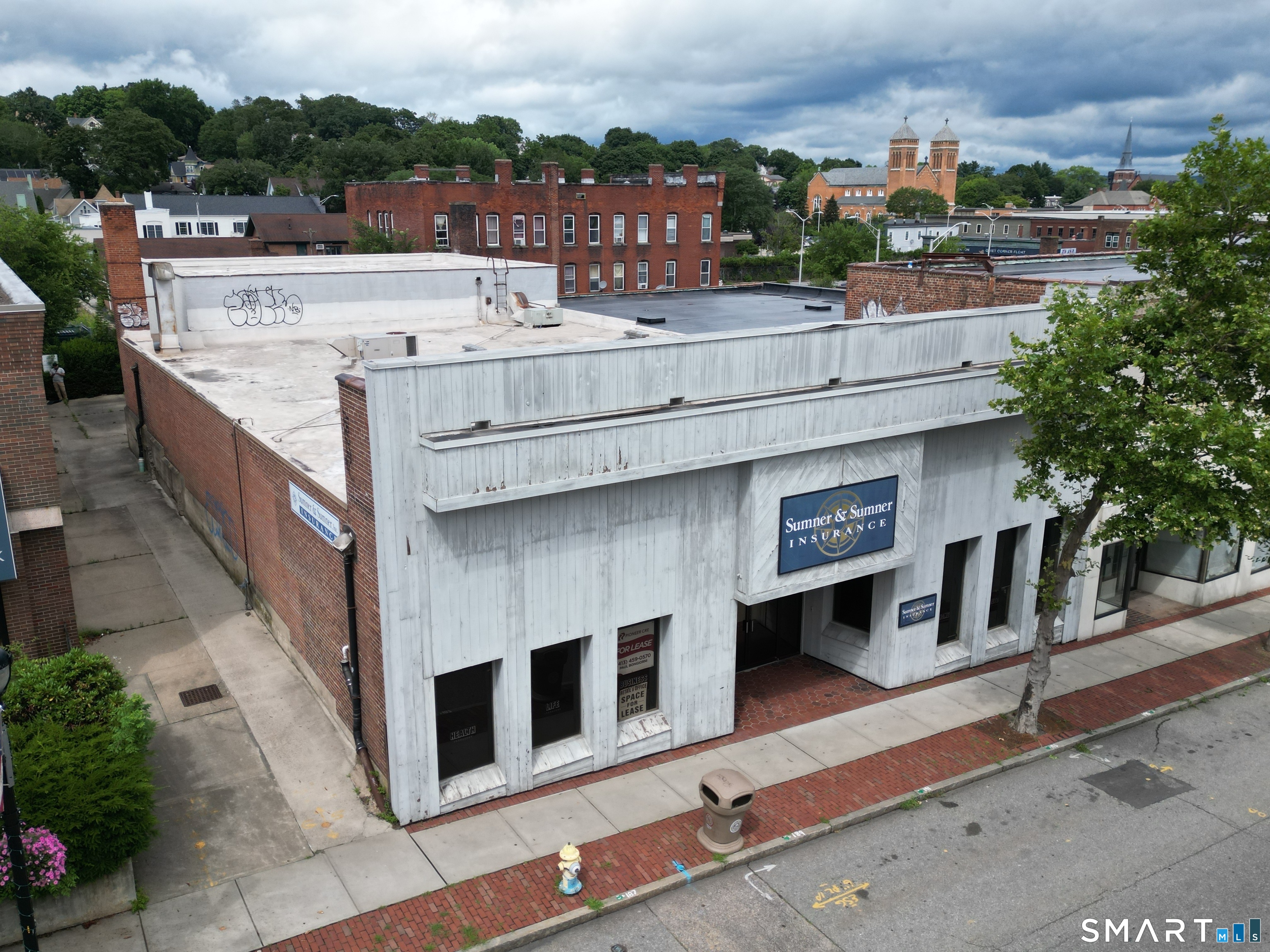 757 Main Street Property Photo 2
