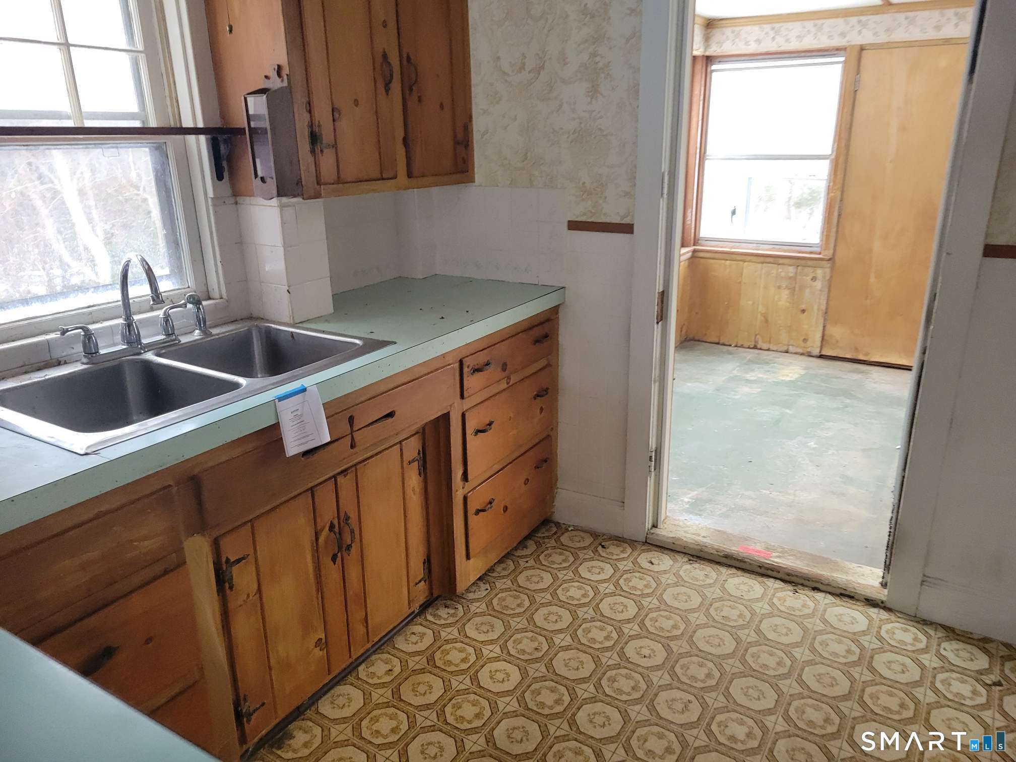 459 Colonel Ledyard Highway Property Photo 2