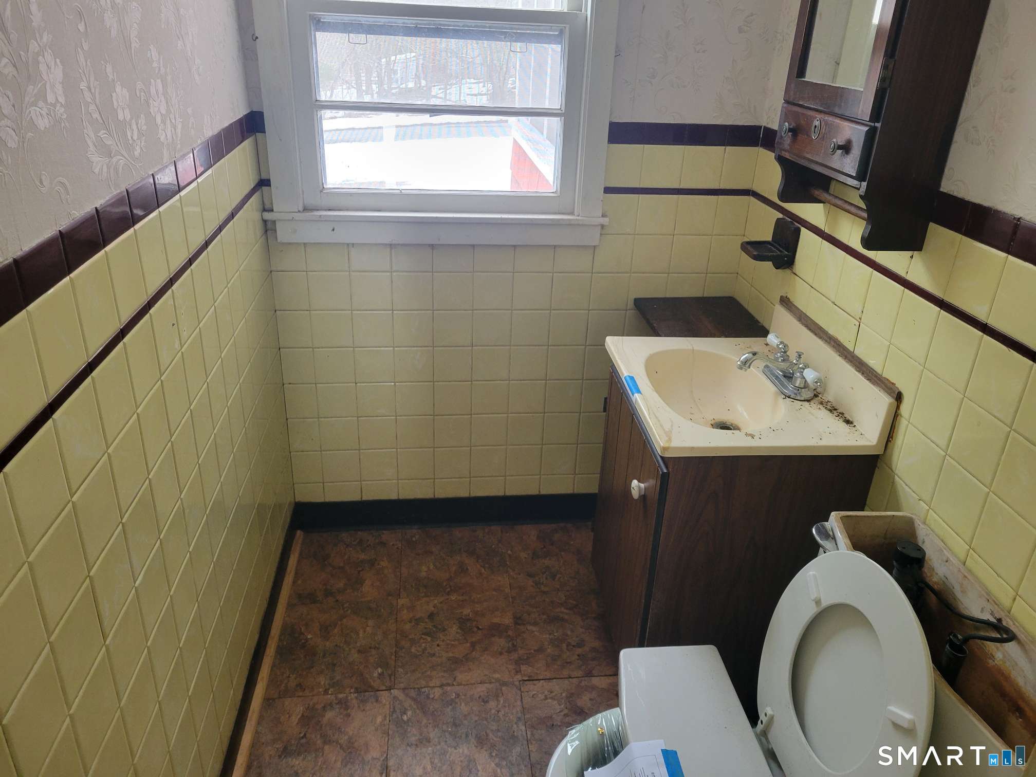 459 Colonel Ledyard Highway Property Photo 11