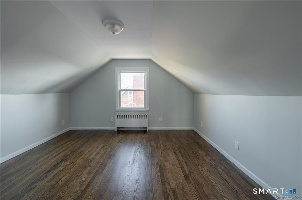 927 Birmingham Street Property Photo 17