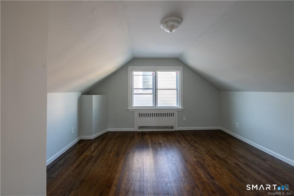 927 Birmingham Street Property Photo 20