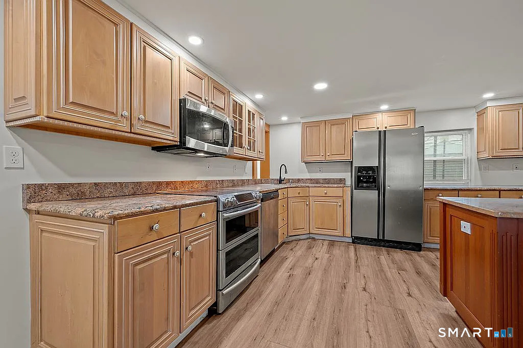 78 Union Street Property Photo 6