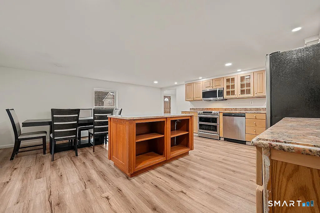 78 Union Street Property Photo 11