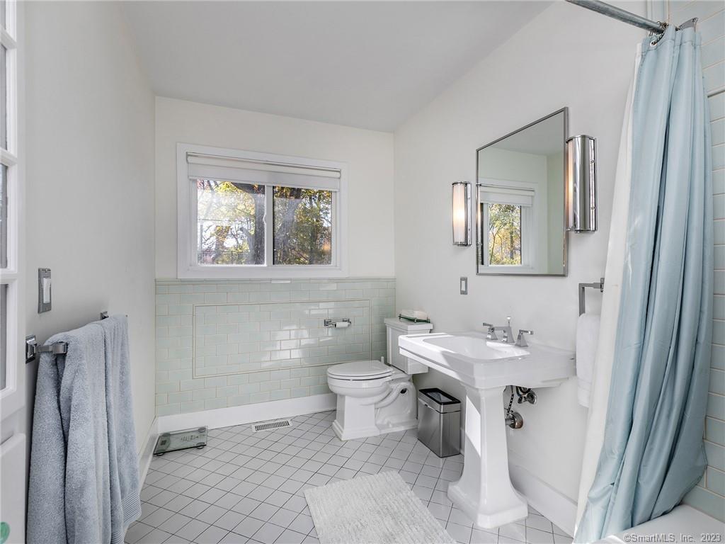 321 Shore West Road Property Photo 19