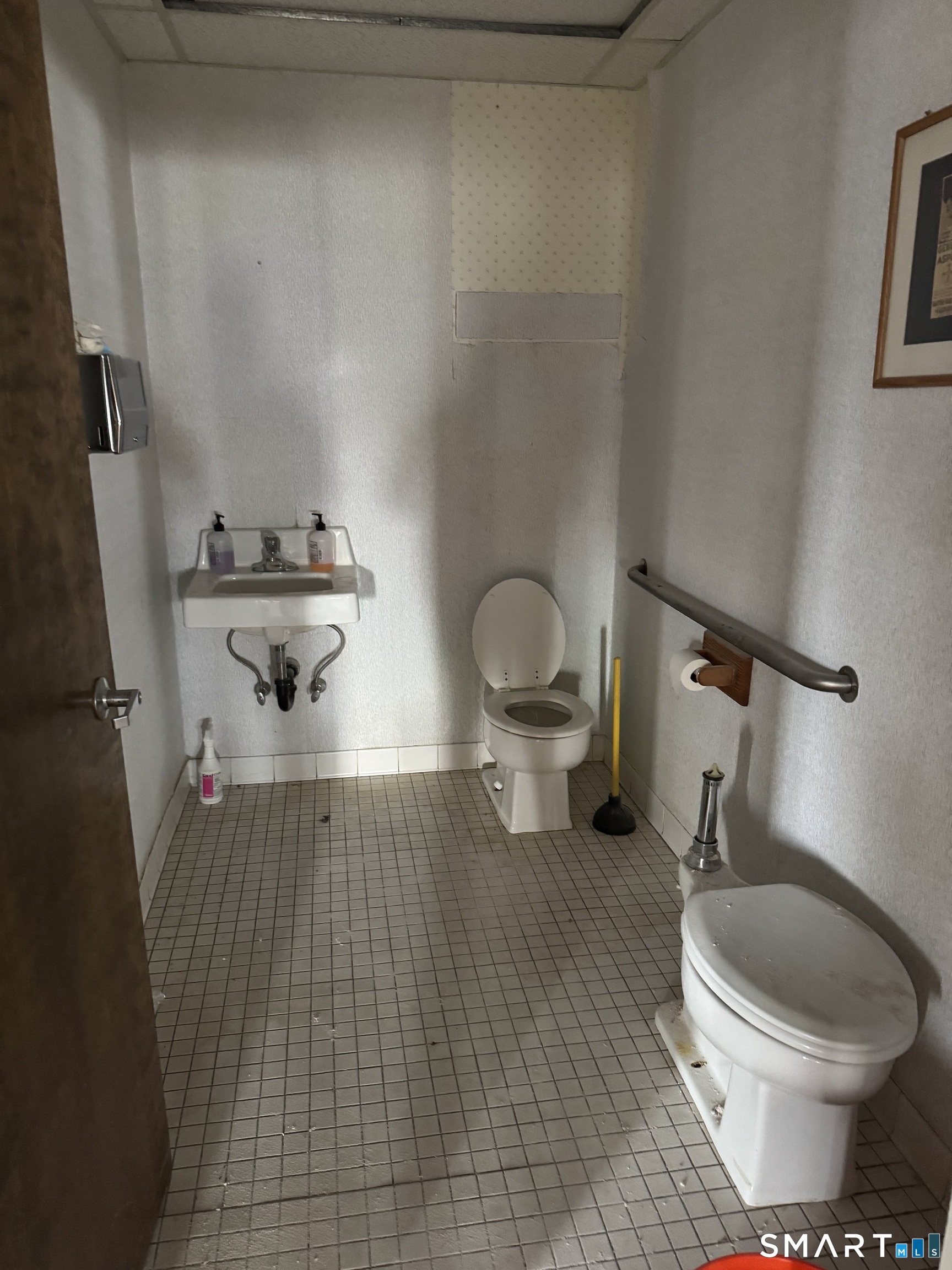 4637 Main 4 Street Property Photo 8