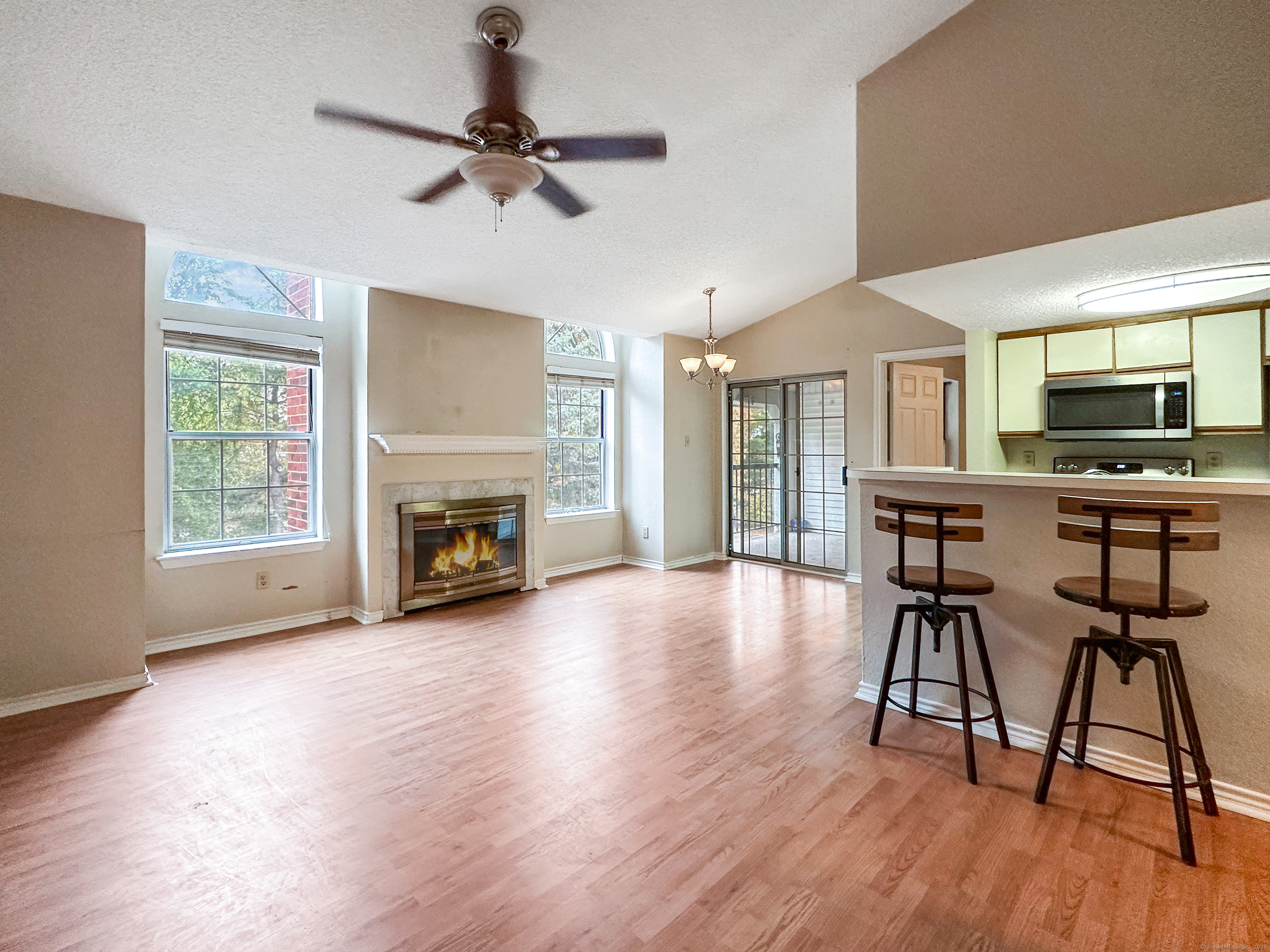 31 High Apt 11304 Street Property Photo 2