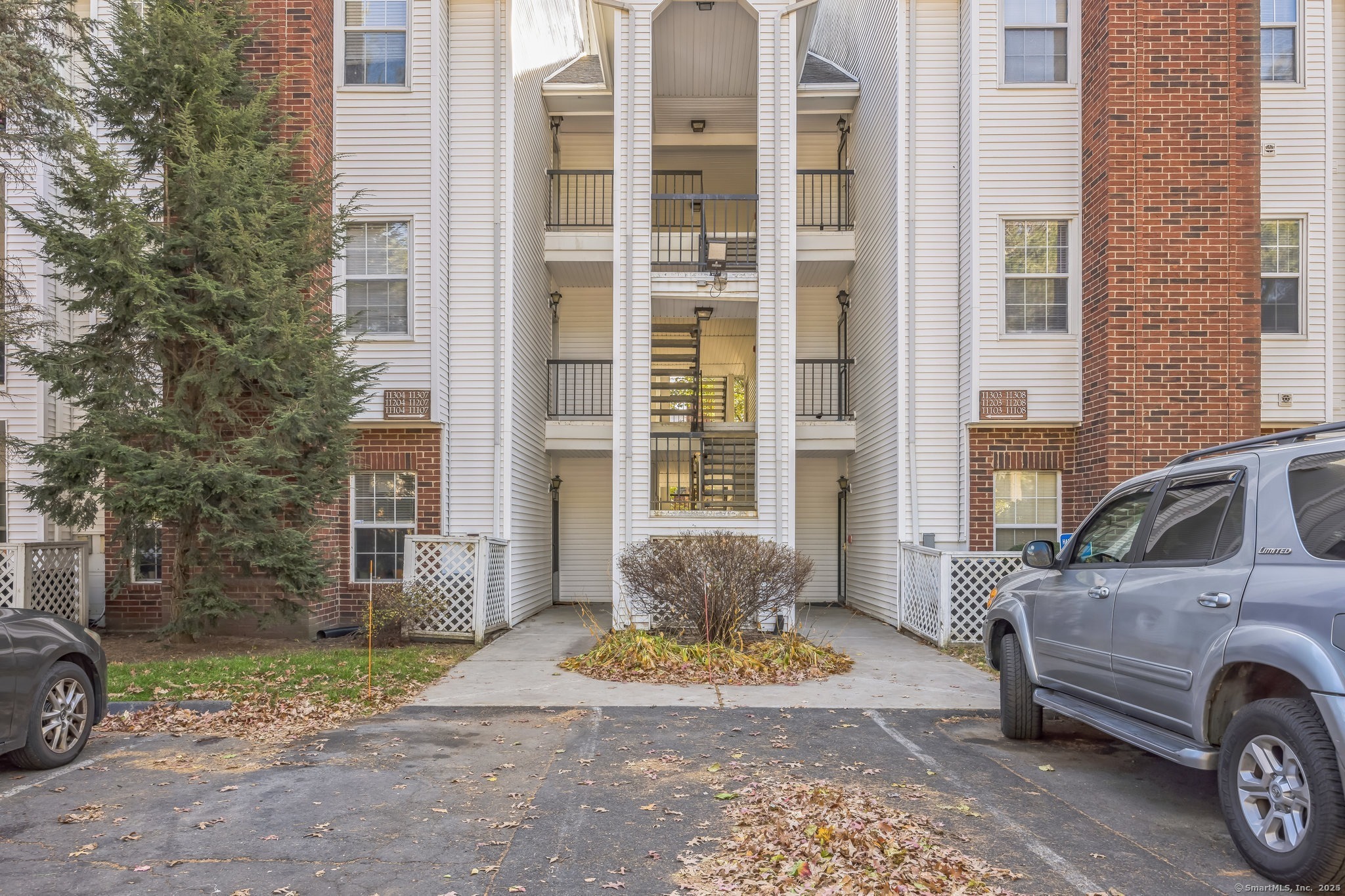 31 High Apt 11304 Street Property Photo 24
