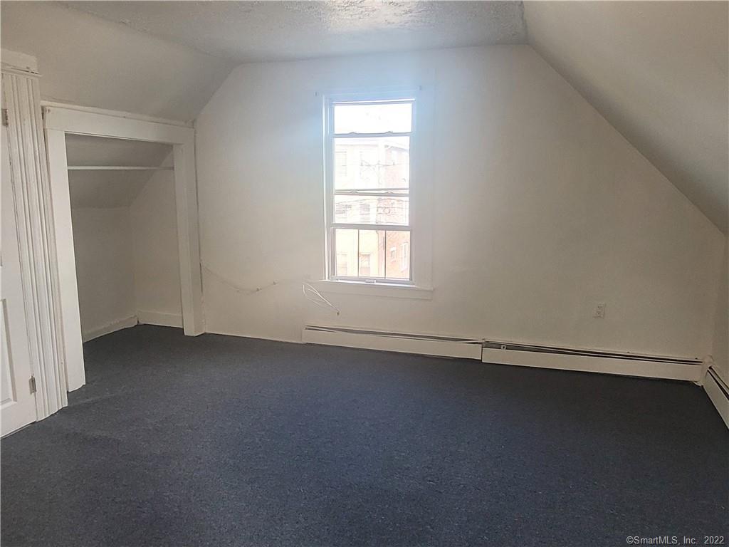 23-25 Morgan Avenue Property Photo 2