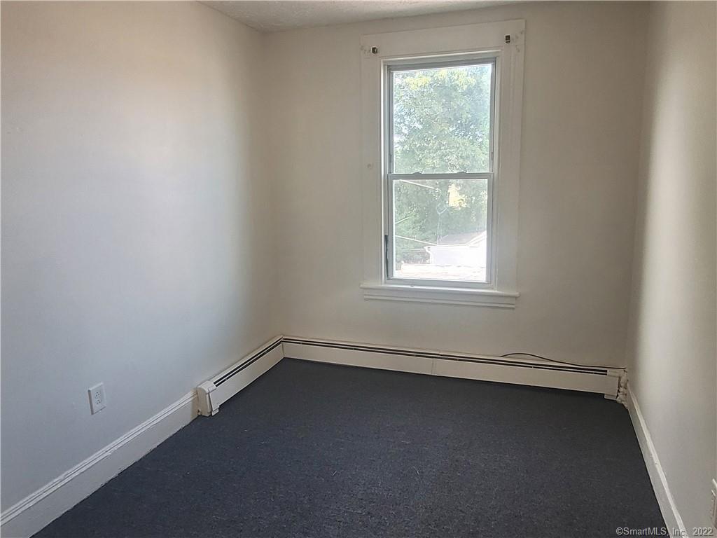 23-25 Morgan Avenue Property Photo 13