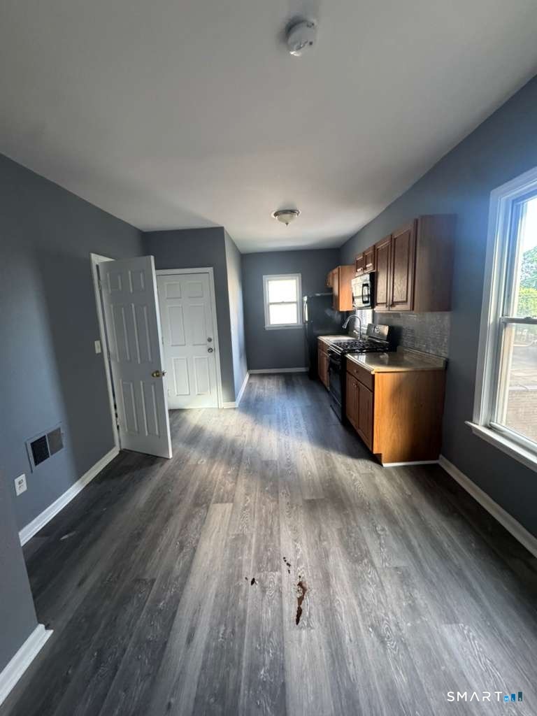 1357 Fairfield Avenue Property Photo 1