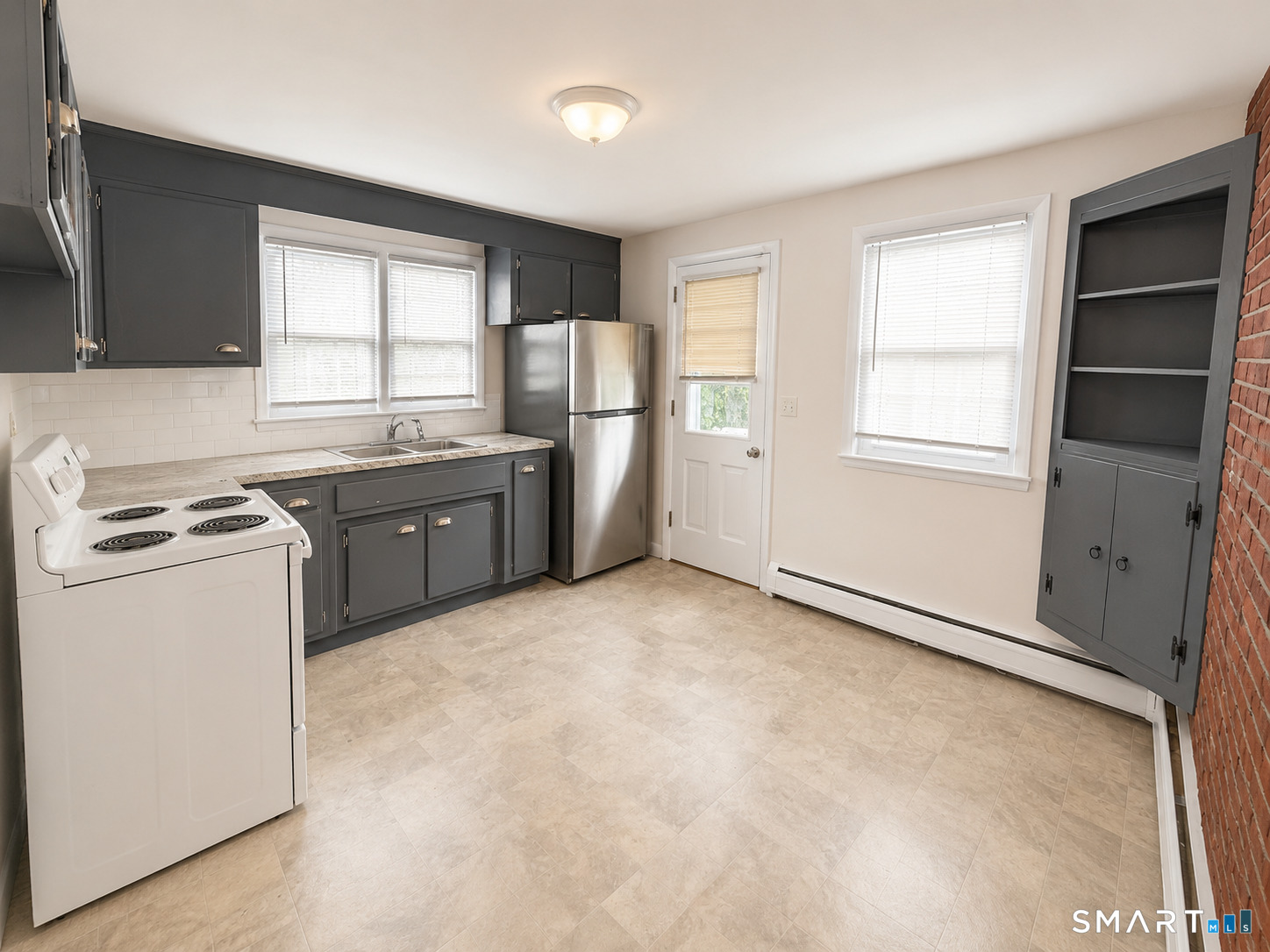 46 Myron Avenue Property Photo 3