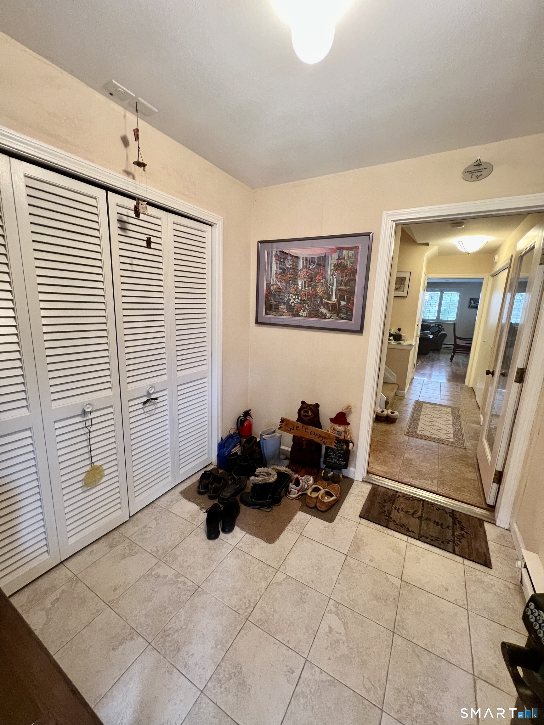 305 Cliffside Drive Property Photo 2
