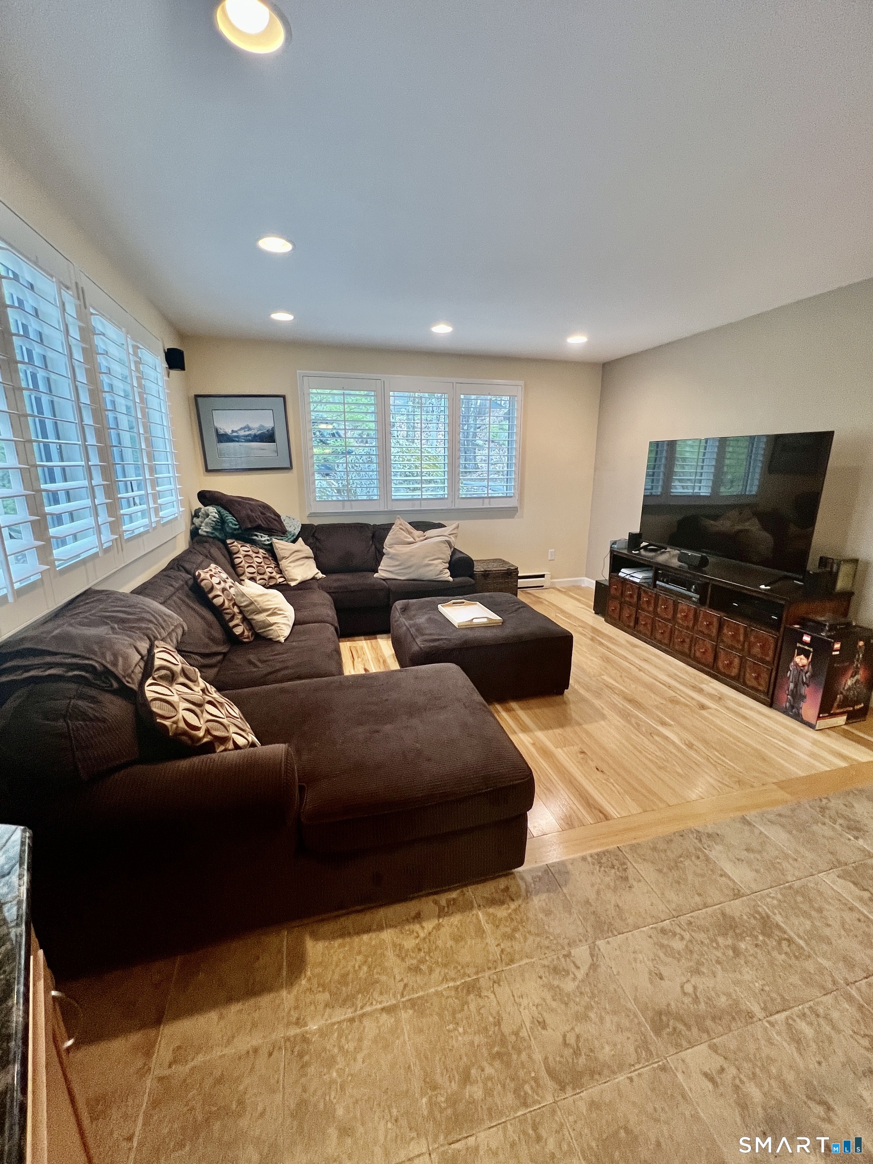 305 Cliffside Drive Property Photo 4