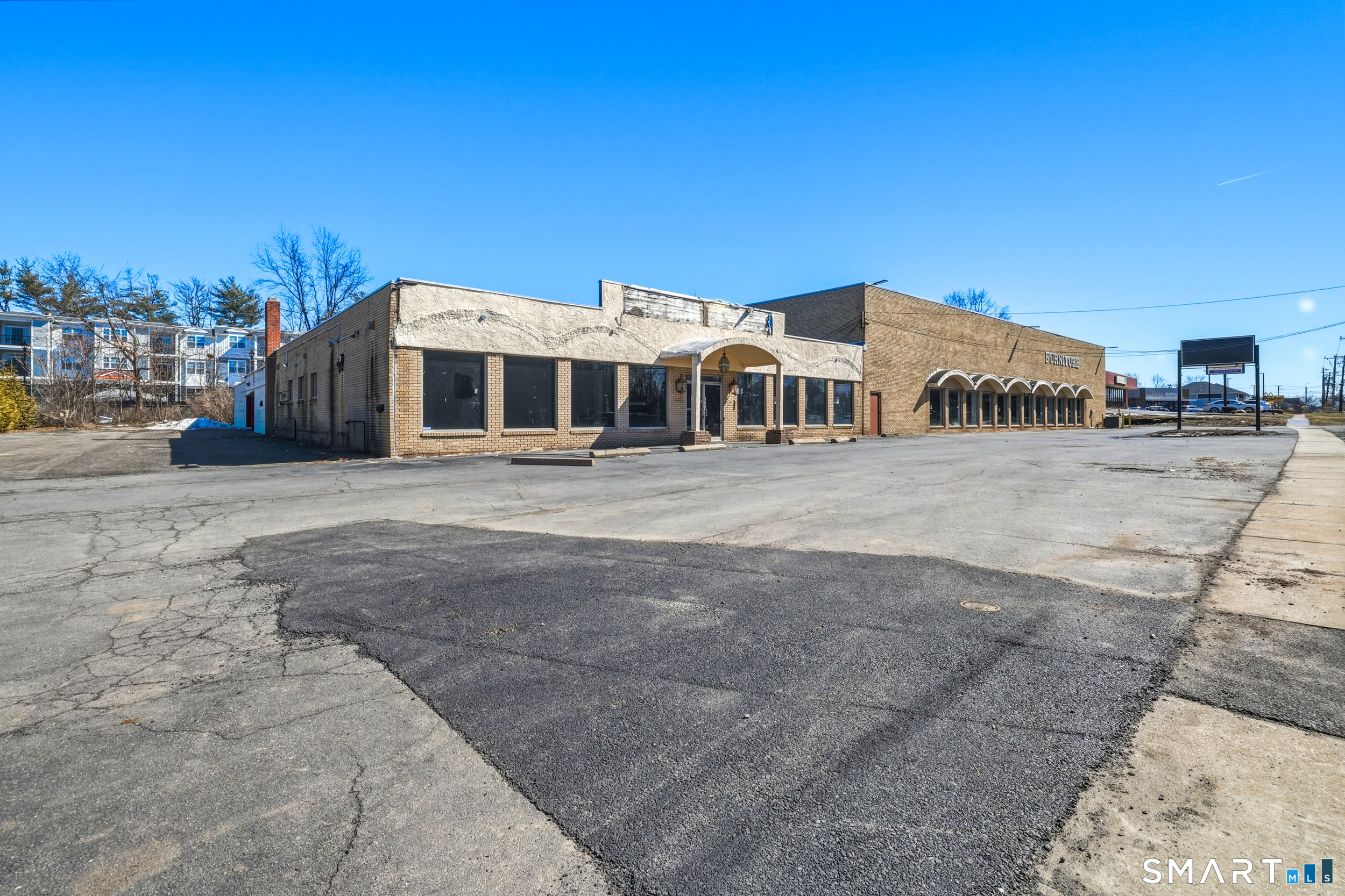 1930 Silas Deane Highway Property Photo 4
