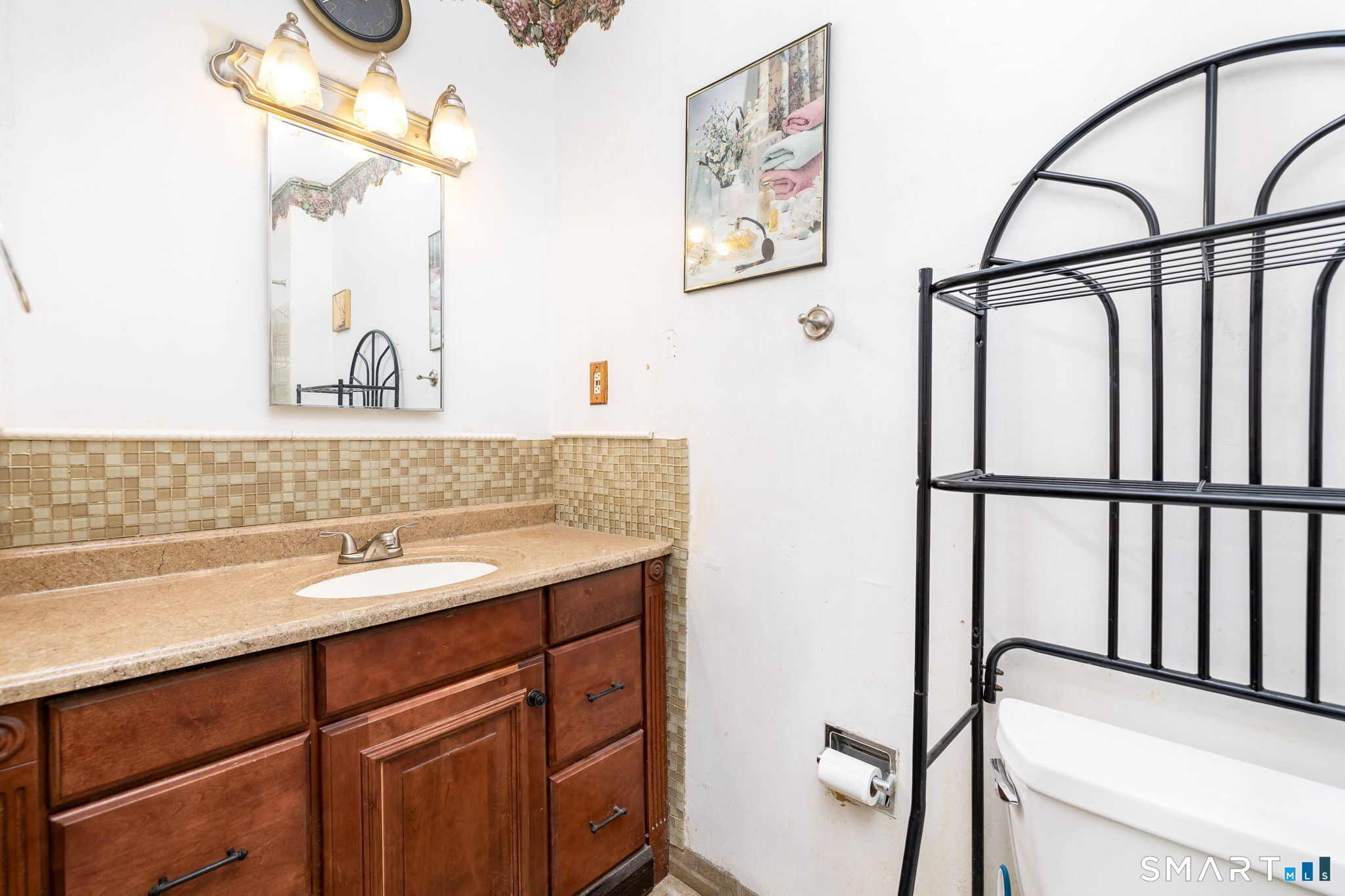 24158452 Property Photo 17