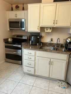49 Elmwood Place Property Photo 13