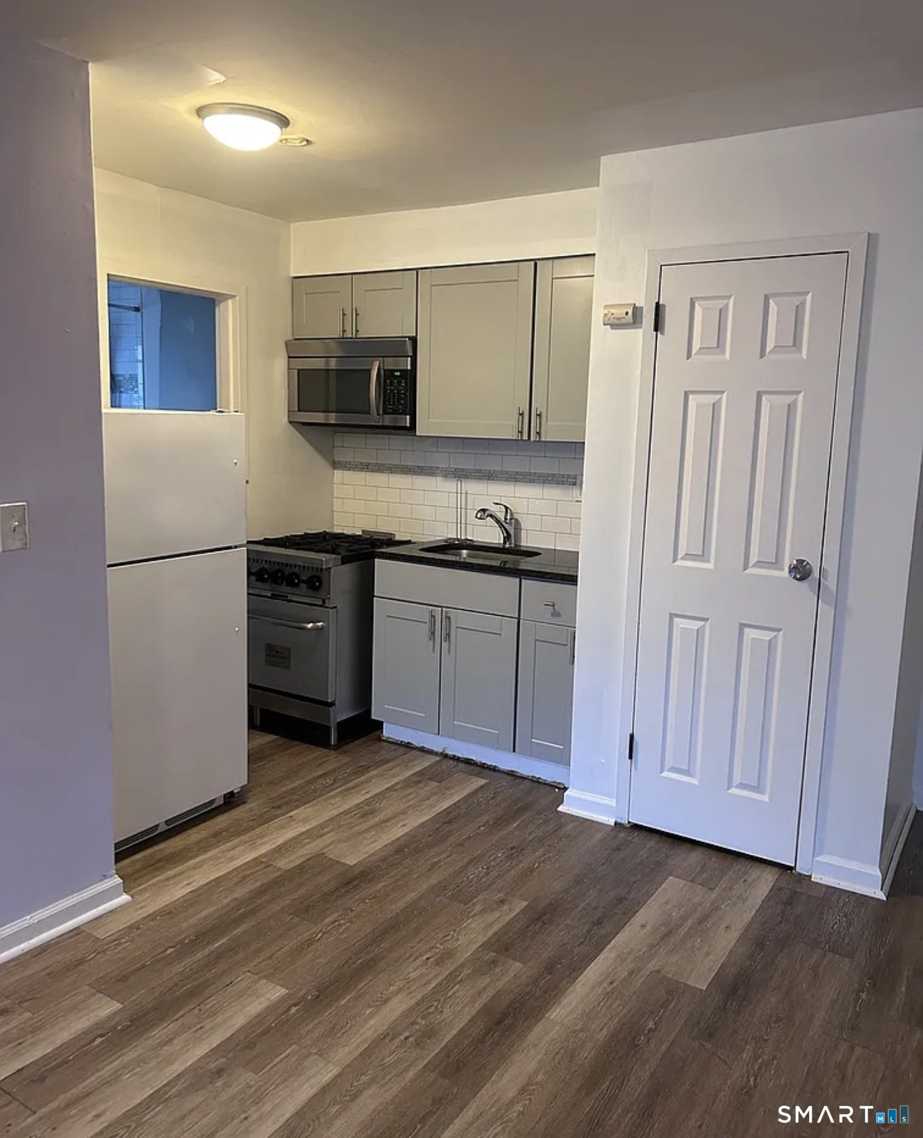 80 Taft APT 3 Avenue Property Photo 1
