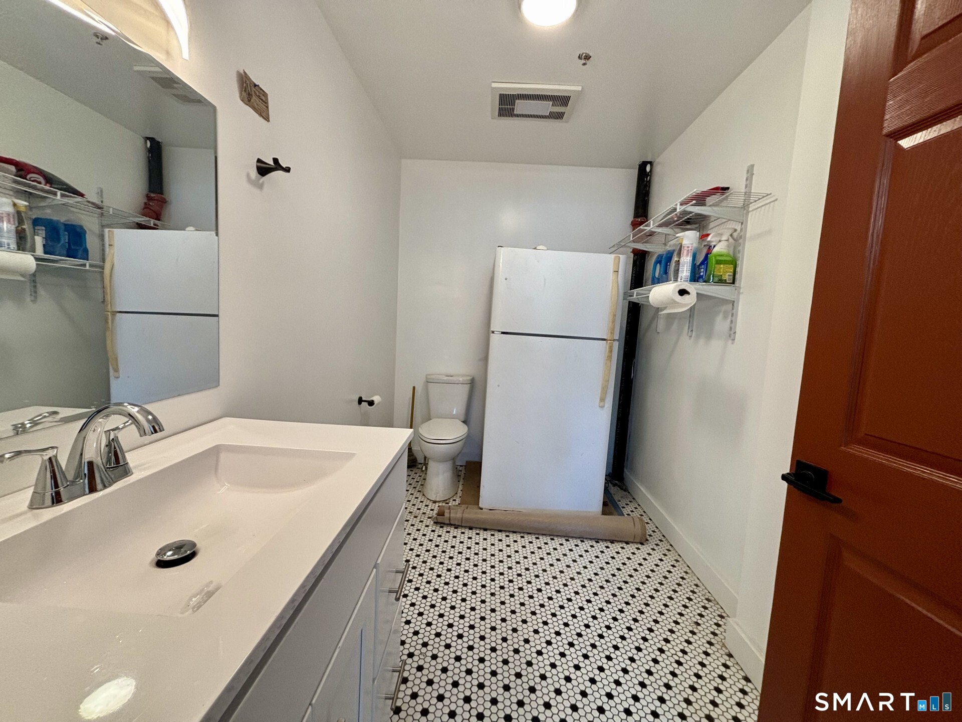11 Main Suite 2 Street Property Photo 7