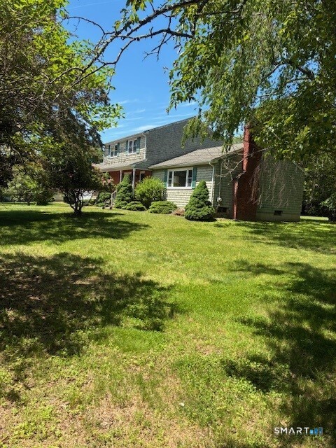 11 Williamsburg Drive Property Photo 4