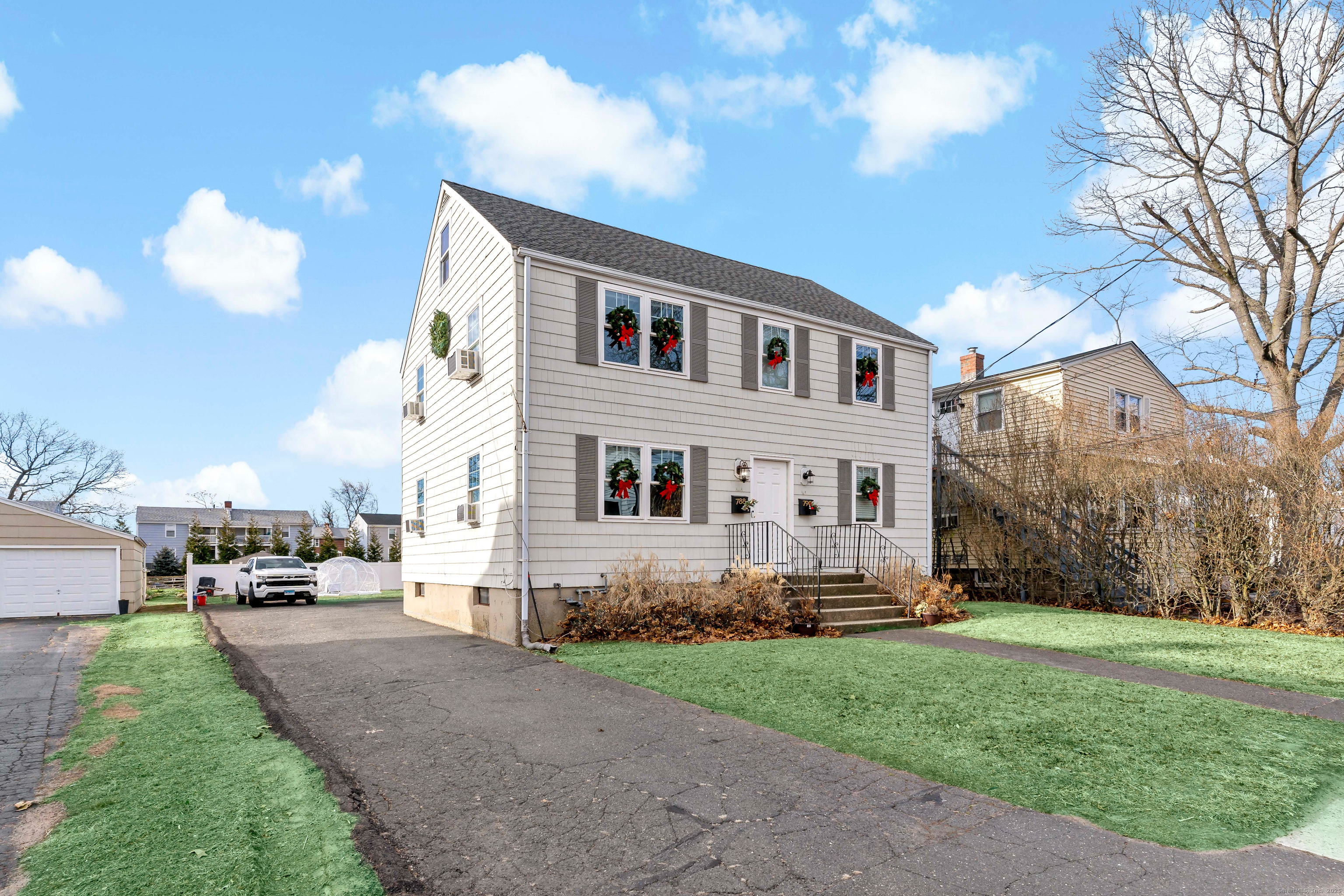 788 Reef Road Property Photo 1