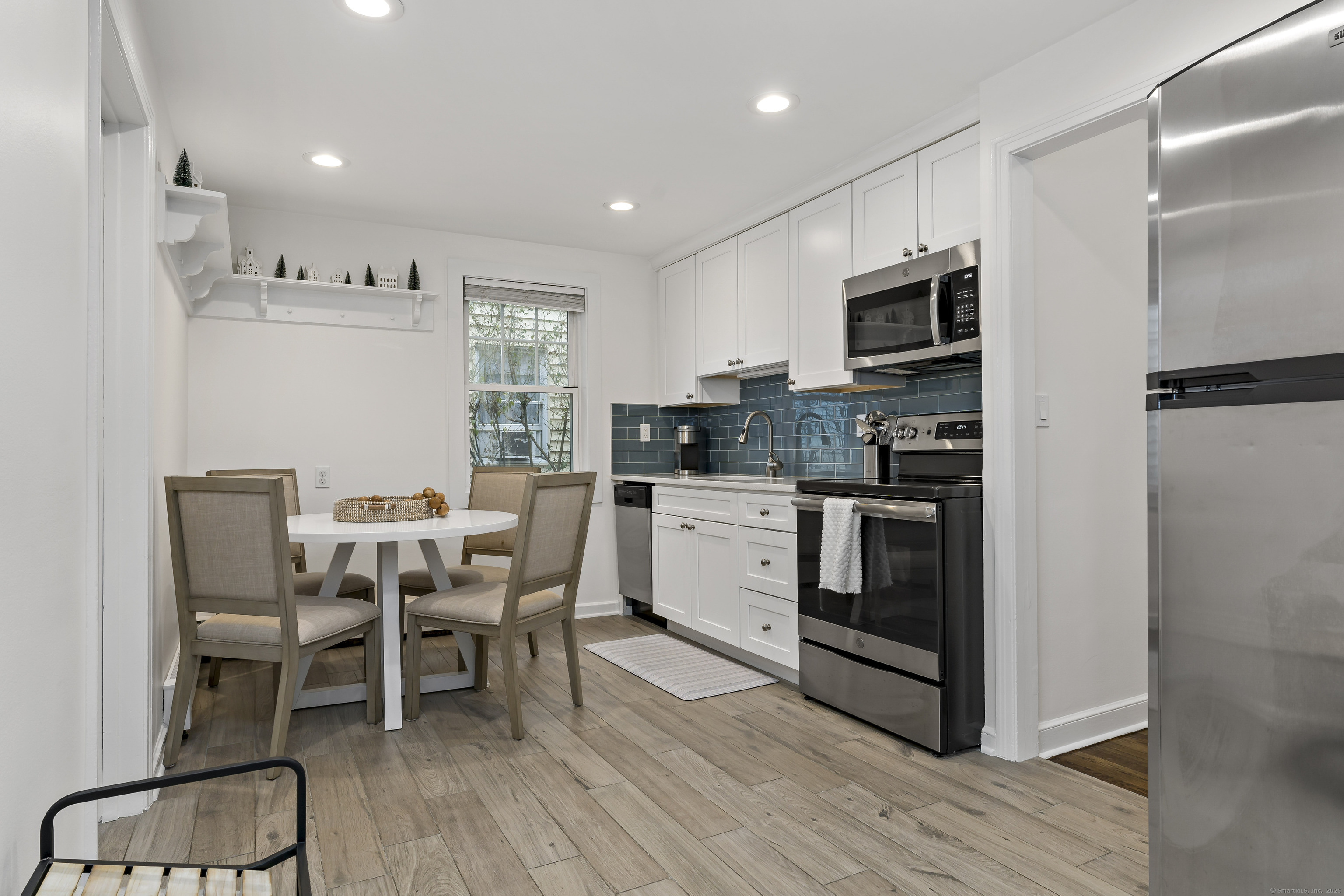 788 Reef Road Property Photo 4