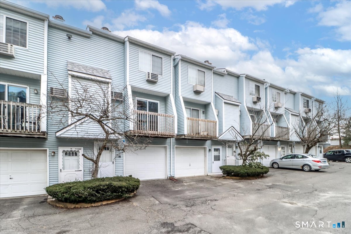 268 Congress Apt 18 Avenue Property Photo 1