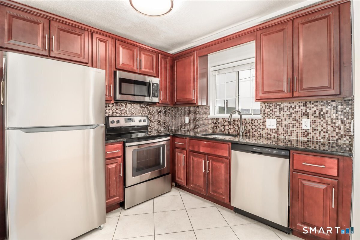 268 Congress Apt 18 Avenue Property Photo 10