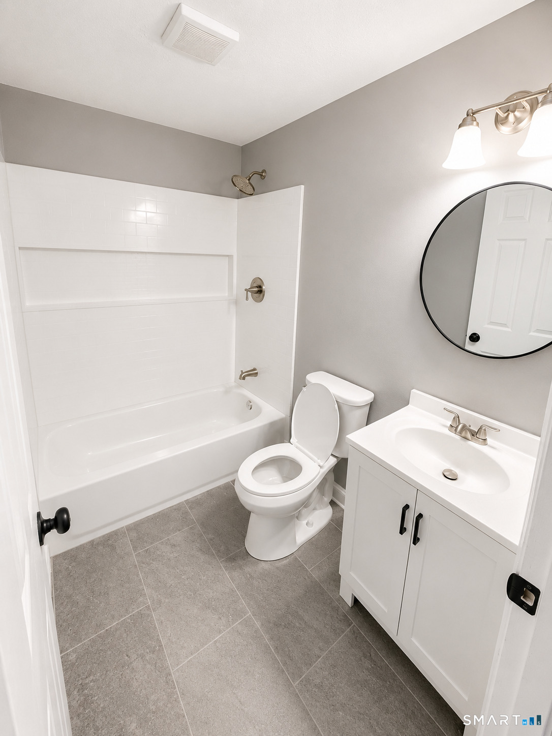 379 Woodland Apt 2c Street Property Photo 6