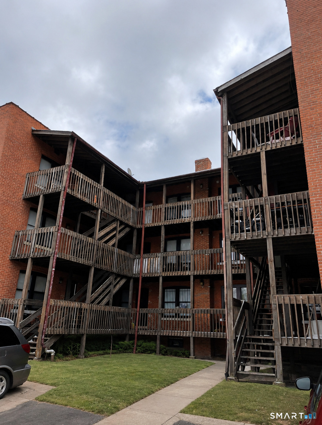 379 Woodland Apt 2c Street Property Photo 12
