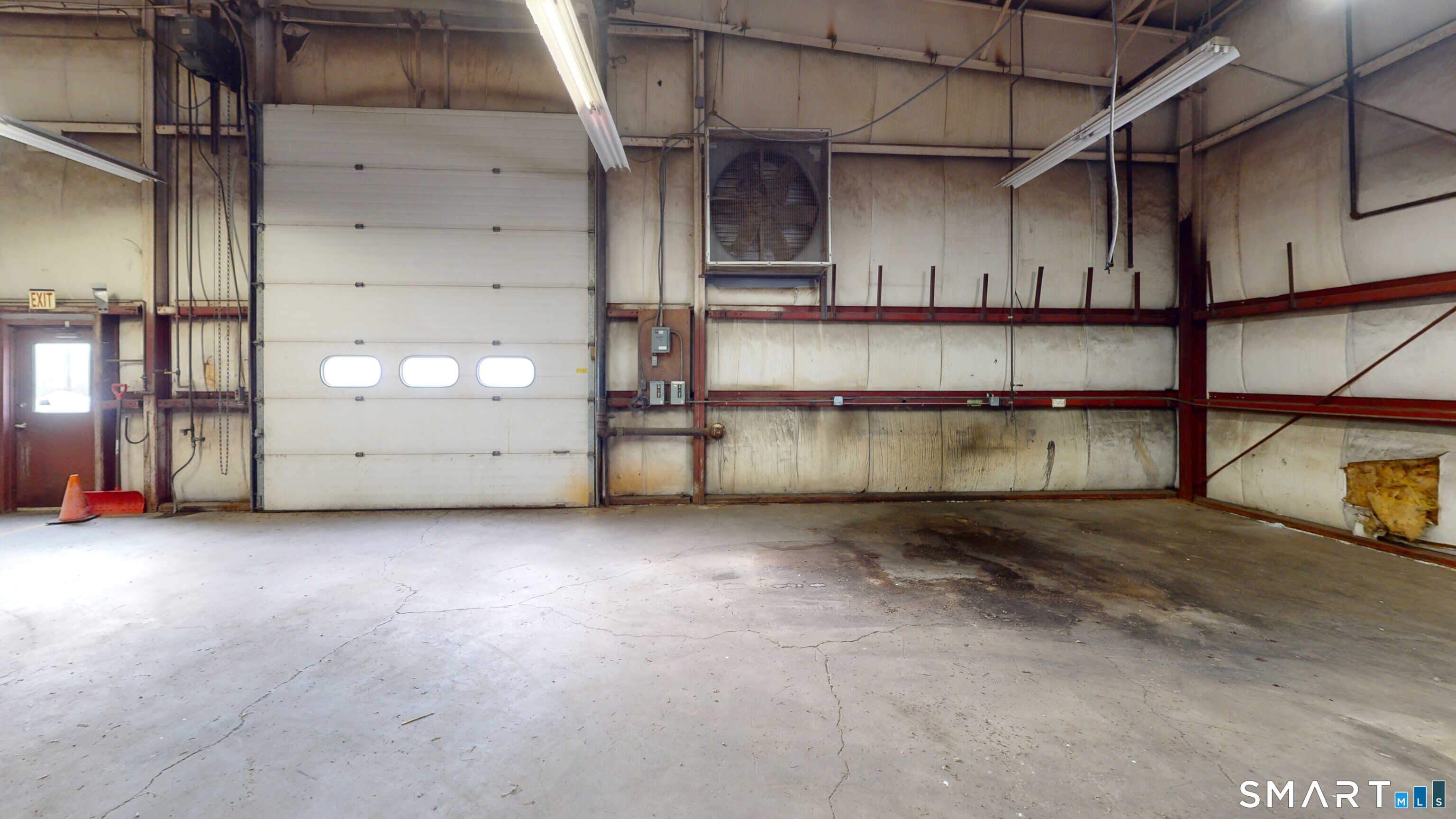481 Sullivan Avenue Property Photo 2