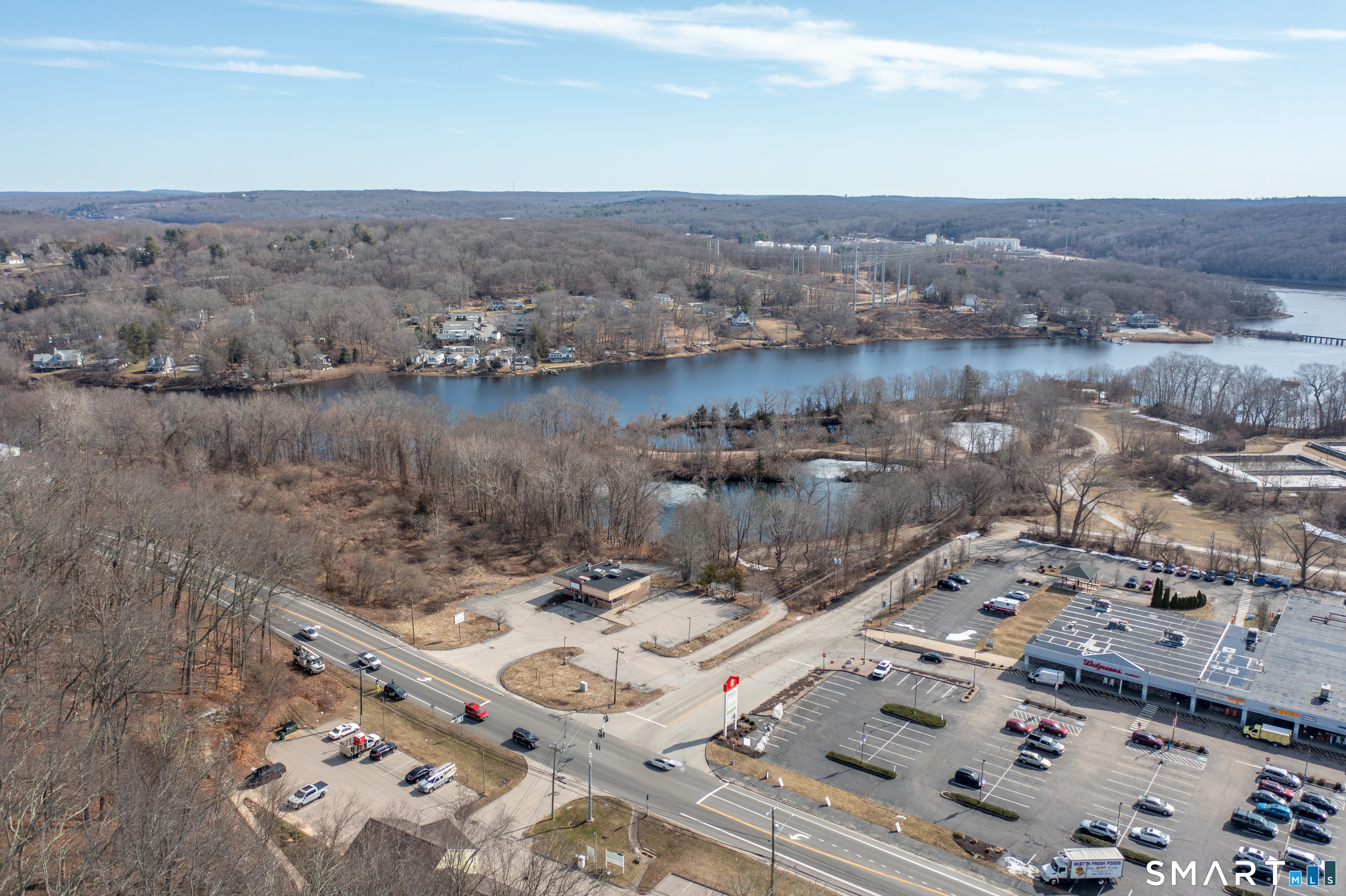 641 Norwich New London Turnpike Property Photo 28