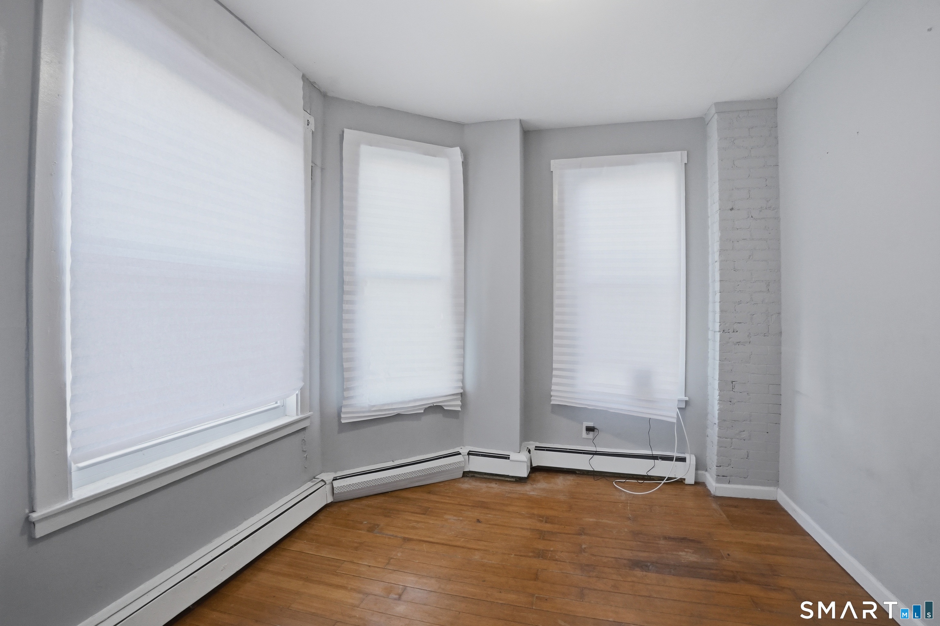 584 Kossuth Street Property Photo 6