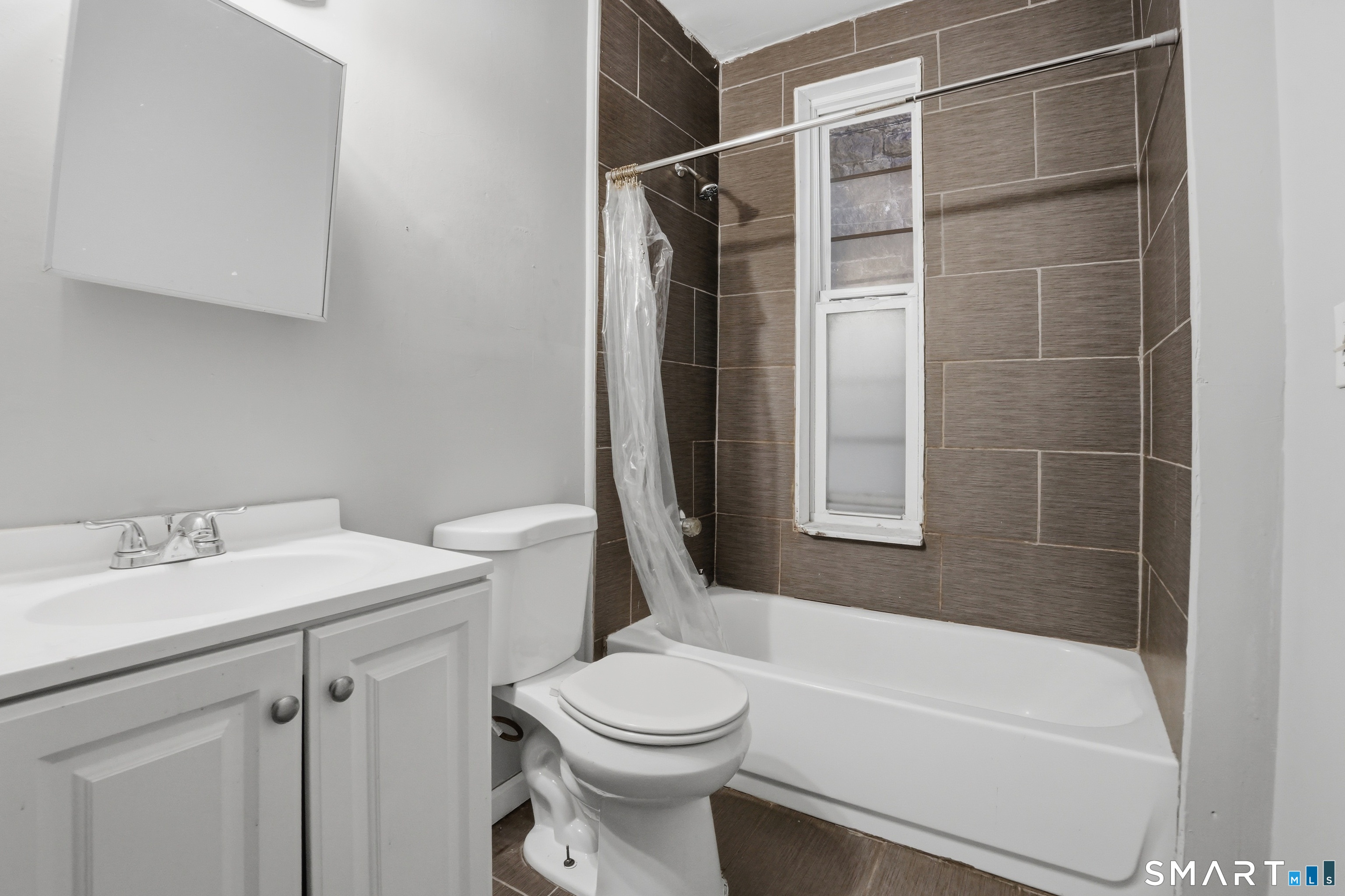 584 Kossuth Street Property Photo 13
