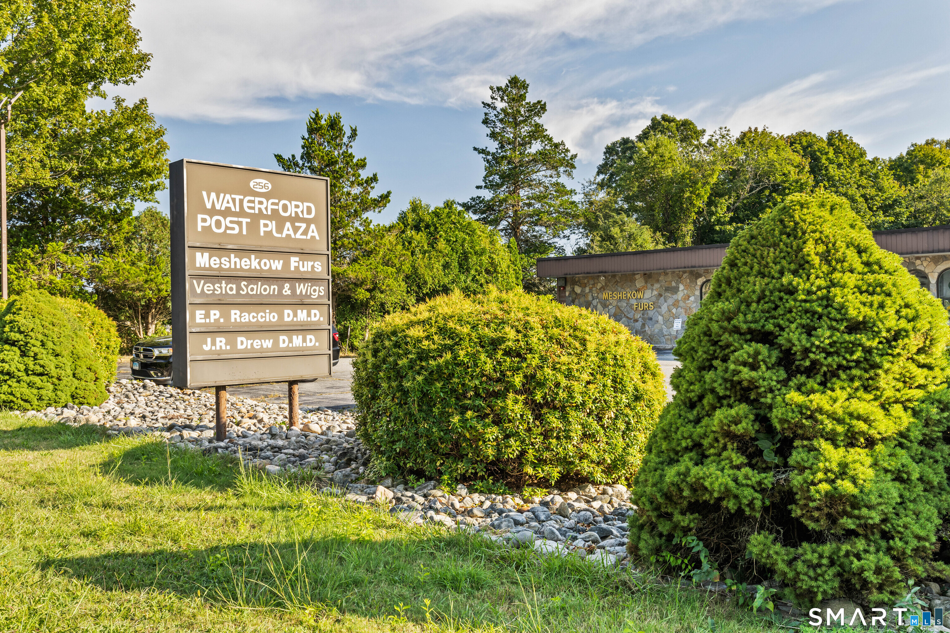 256 Boston Post Road Property Photo 4