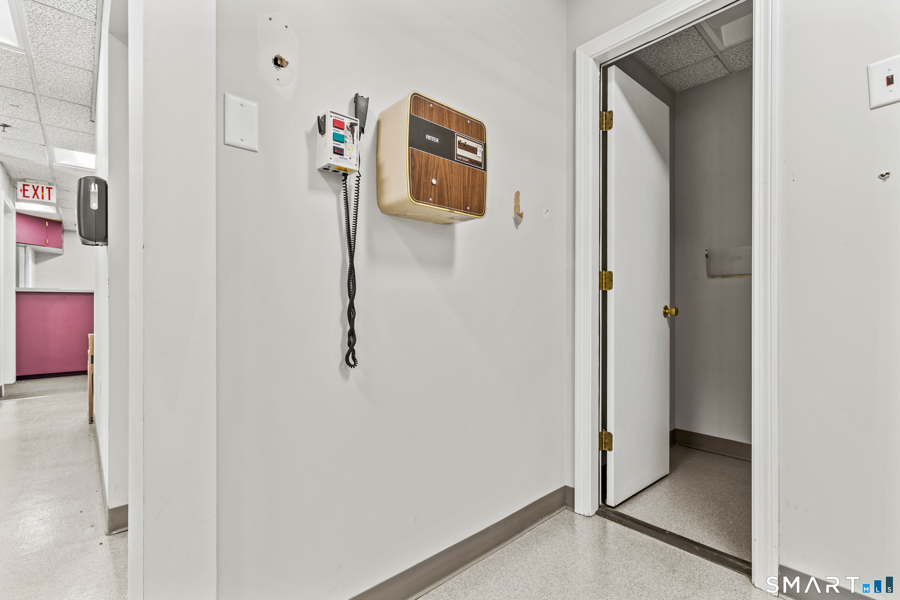 256 Boston Post Road Property Photo 14