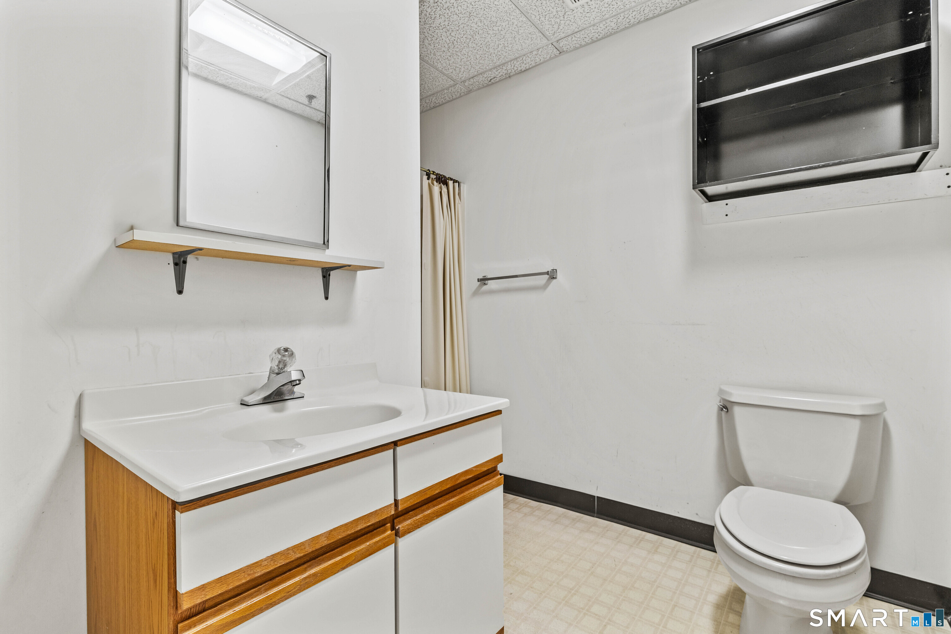 256 Boston Post Road Property Photo 21