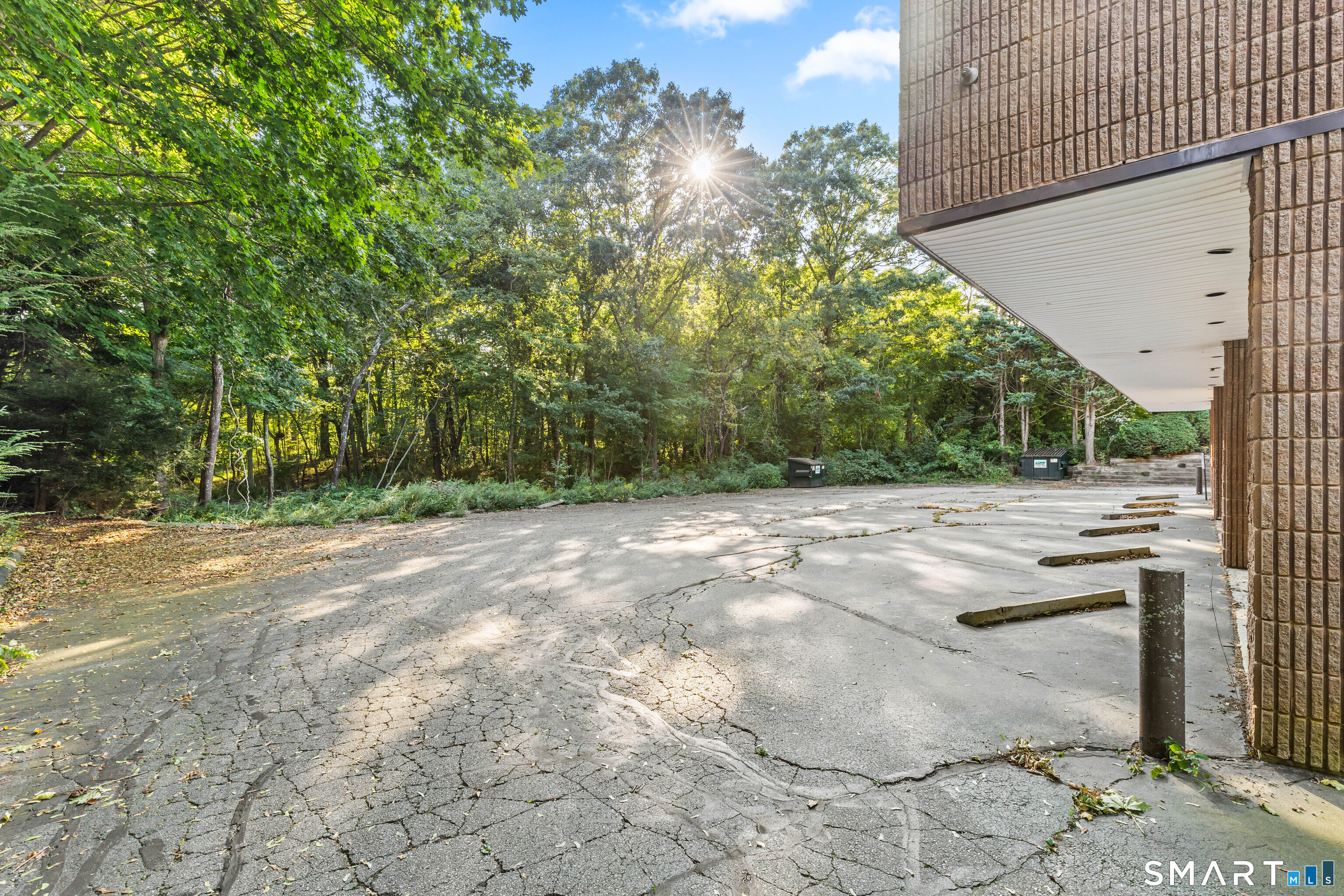 256 Boston Post Road Property Photo 24