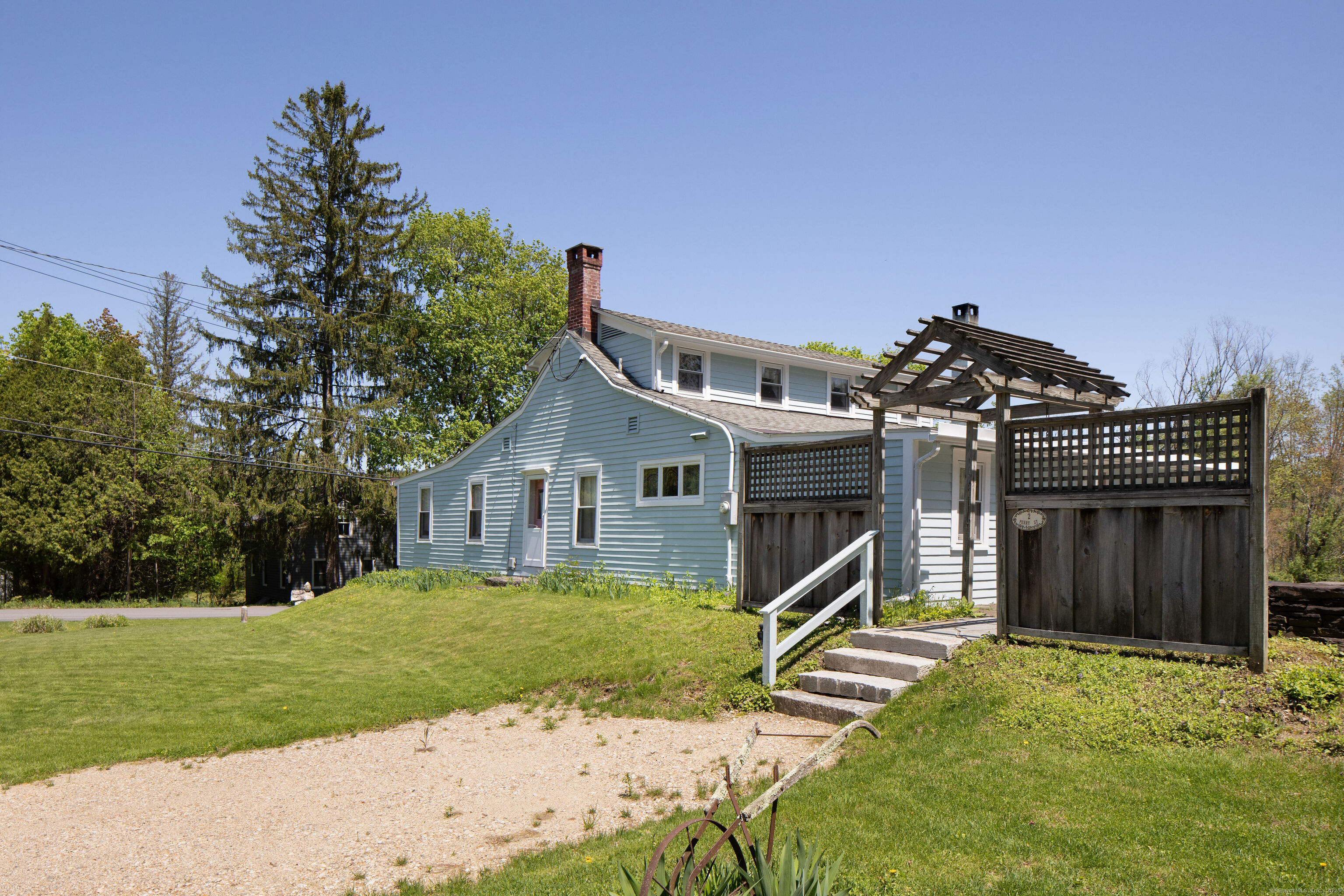2 Perry Street Property Photo 10