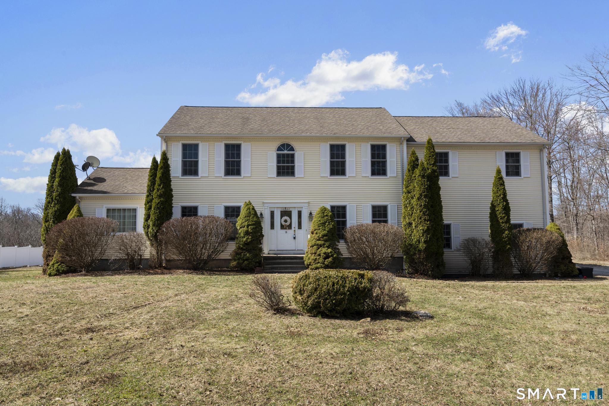 16 Larkey Road
