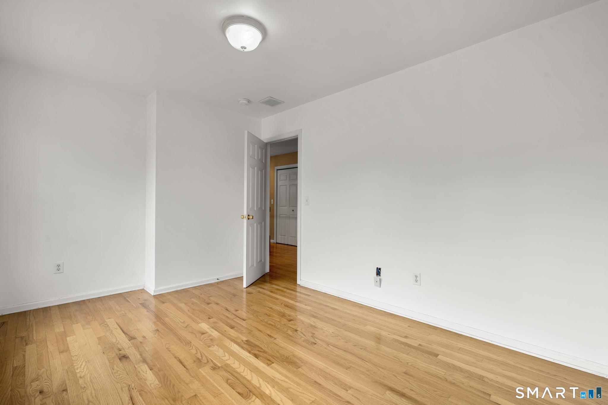 16 Larkey Road Property Photo 19