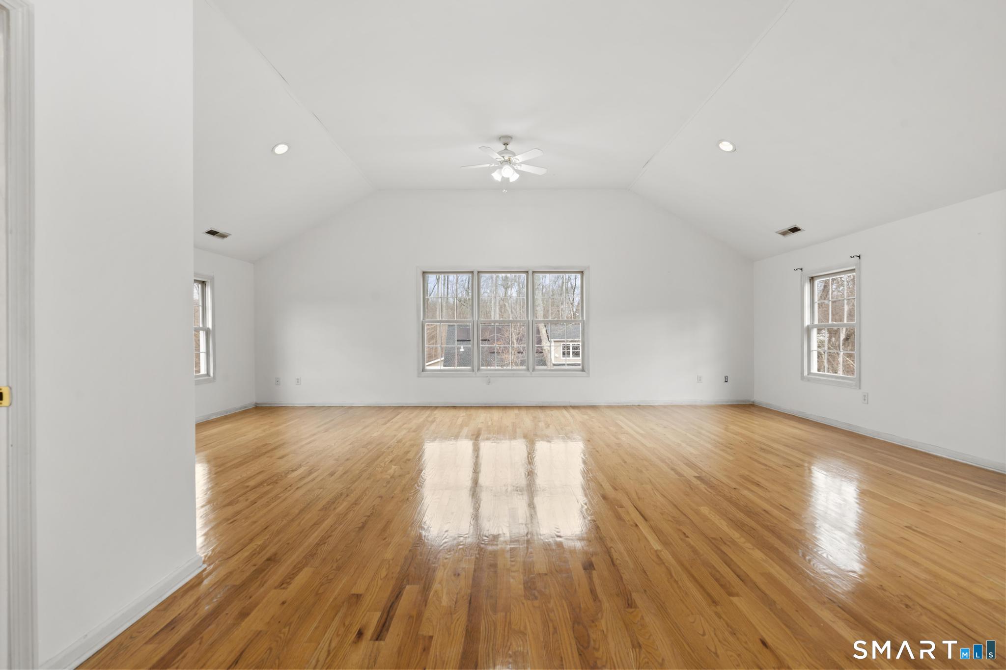 16 Larkey Road Property Photo 20