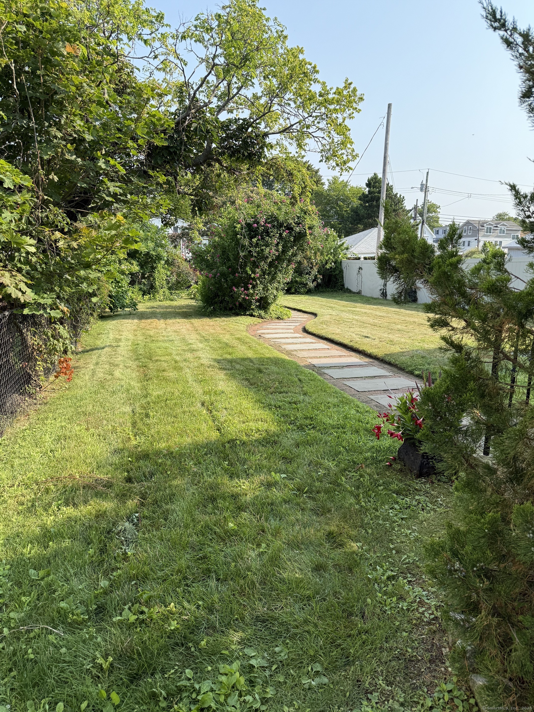 248 Cosey Beach Avenue Property Photo 8
