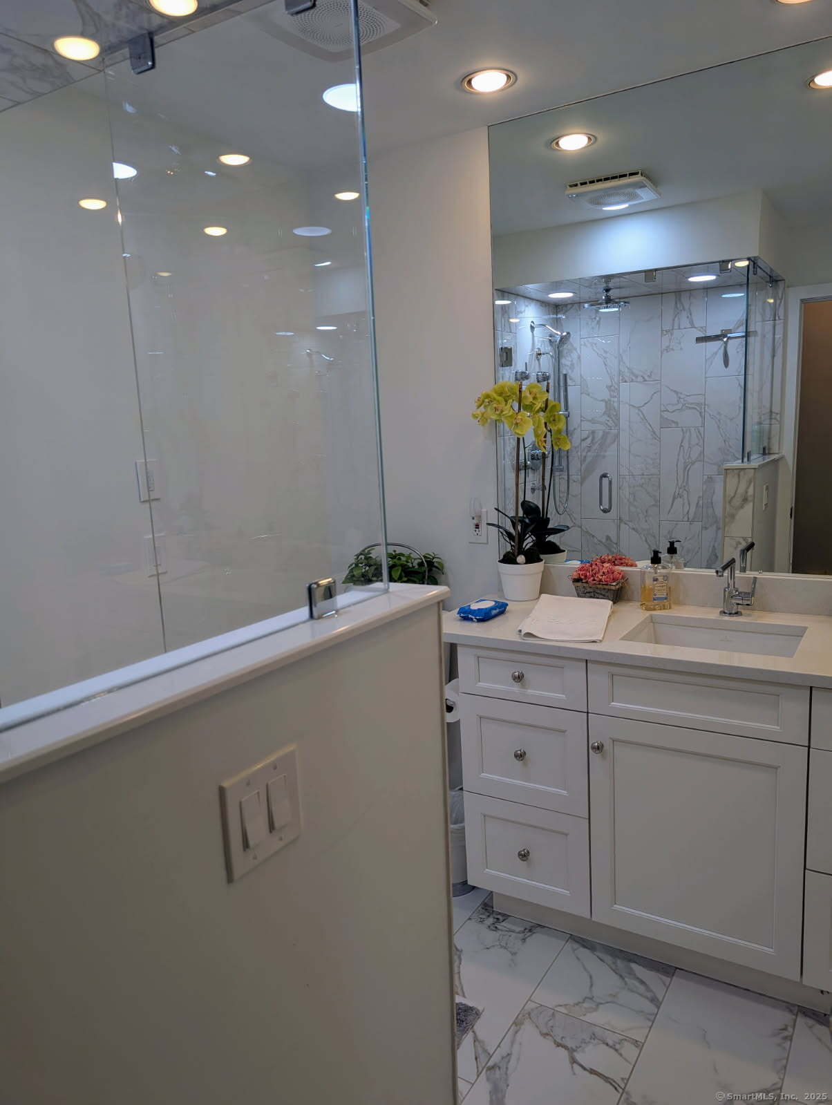 248 Cosey Beach Avenue Property Photo 22