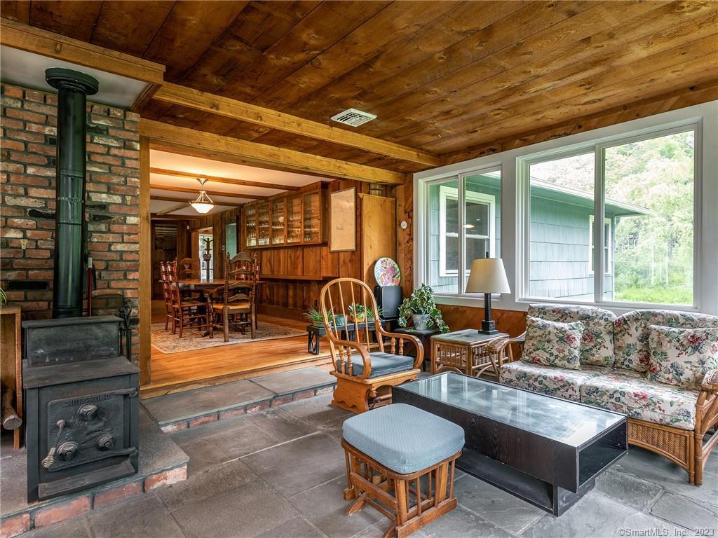 23 Cornwall Road Property Photo 11