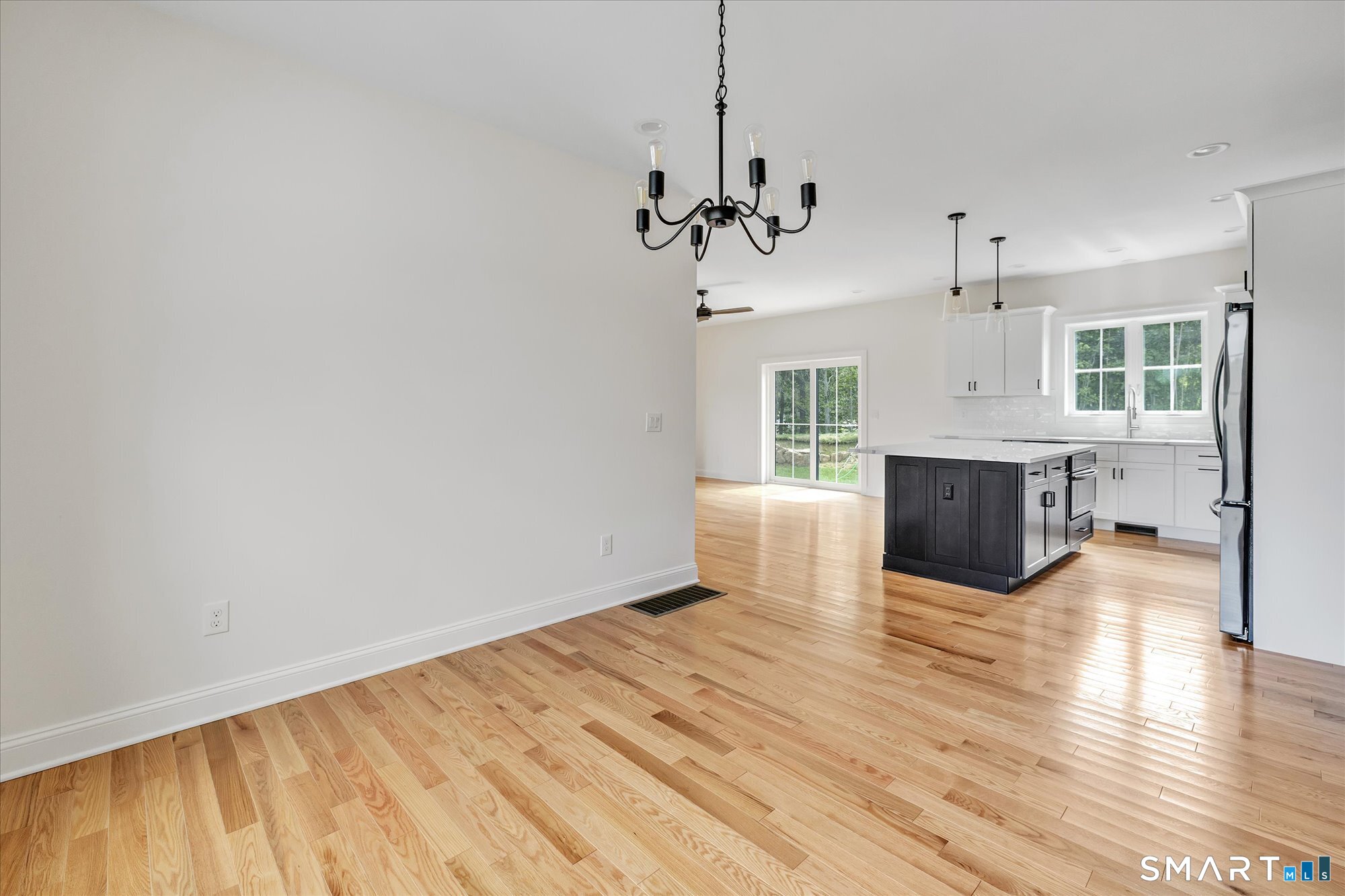 20 Hunting Ridge Road Property Photo 14