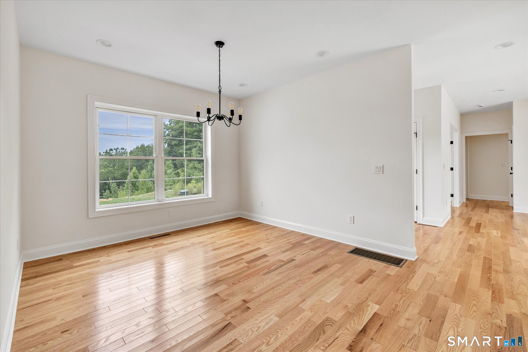 20 Hunting Ridge Road Property Photo 18