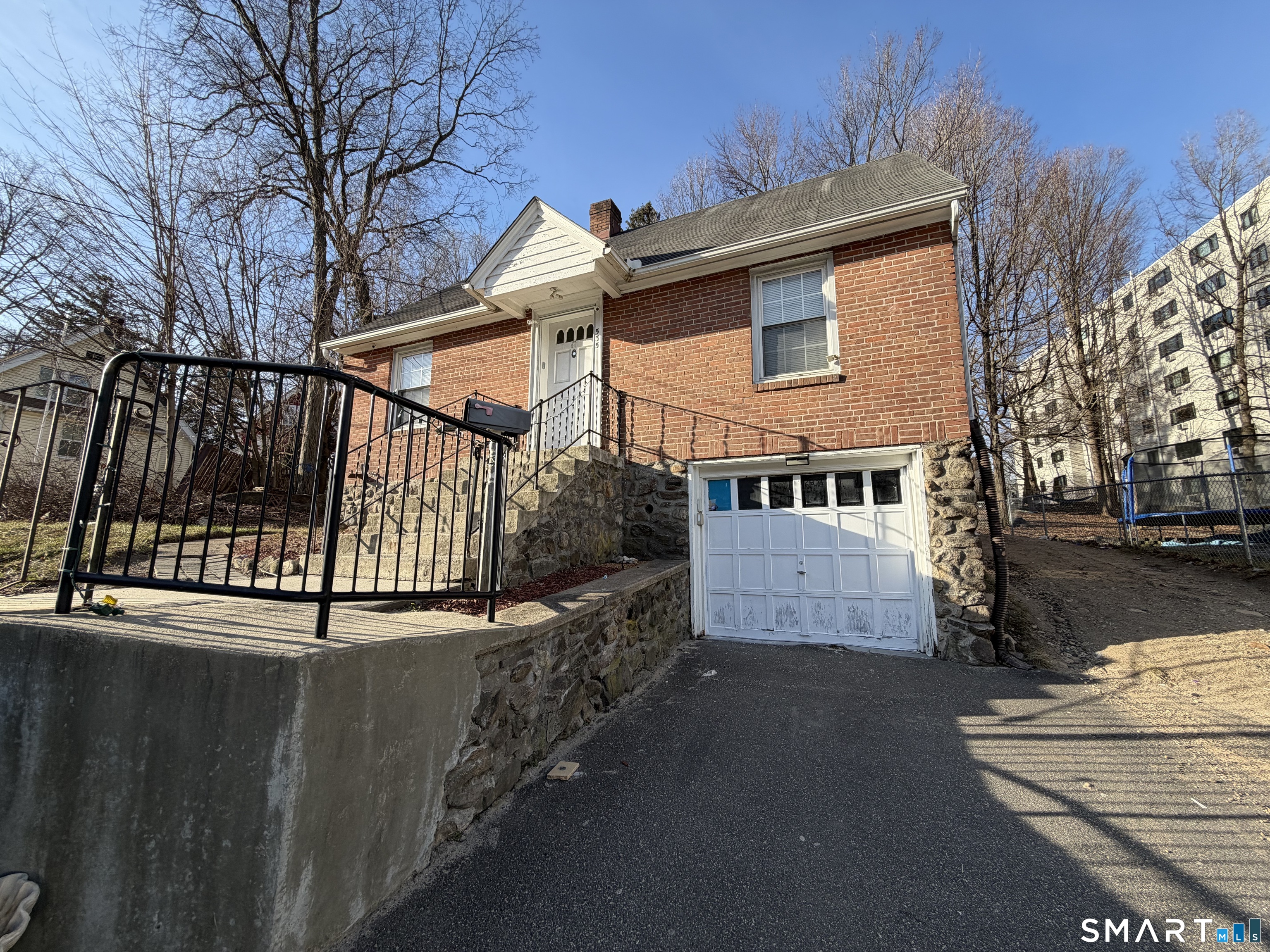 535 Chase Avenue Property Photo 1