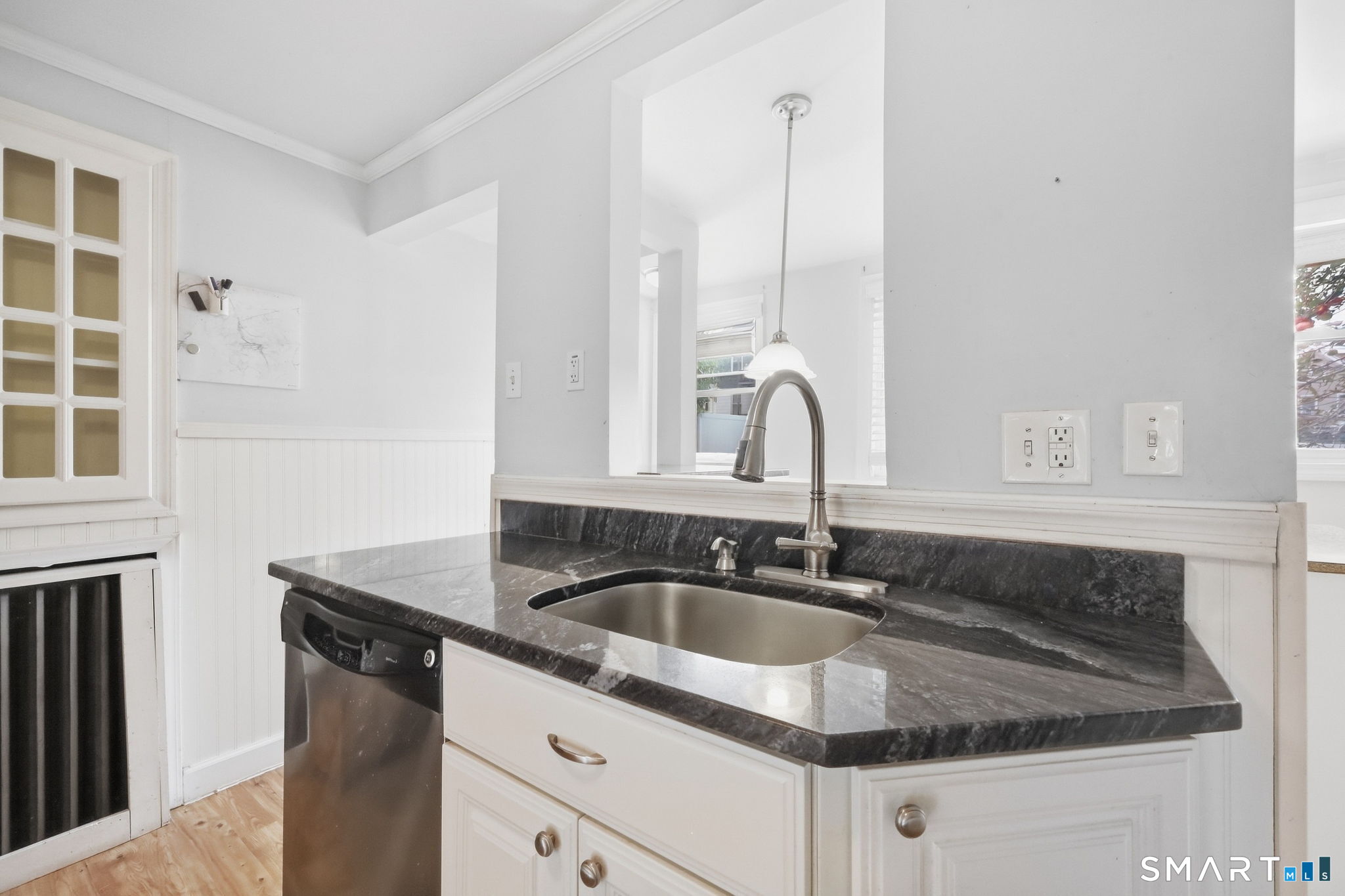 11 Union Street Property Photo 6