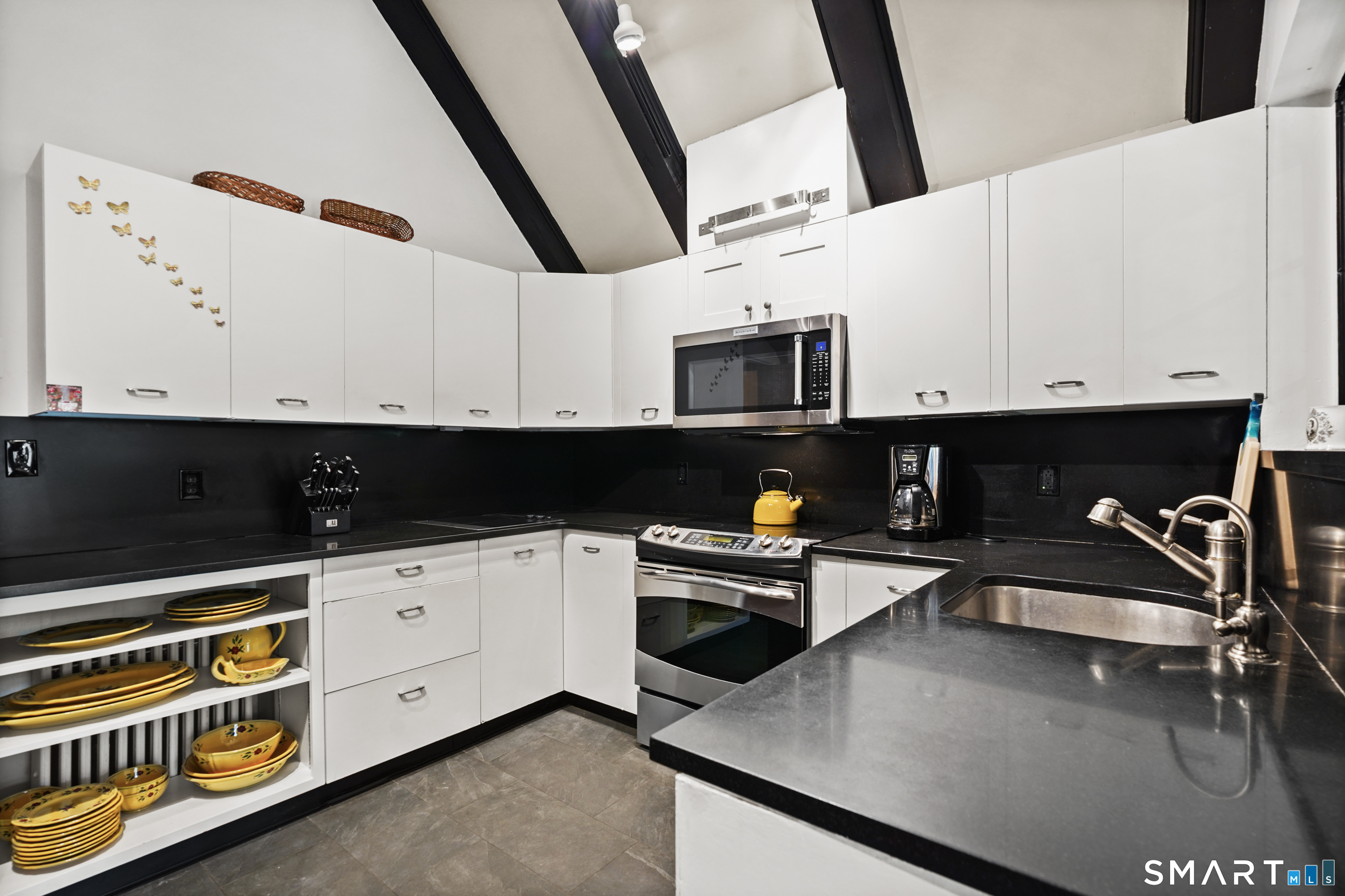 56 Charcoal Hill Road Property Photo 21