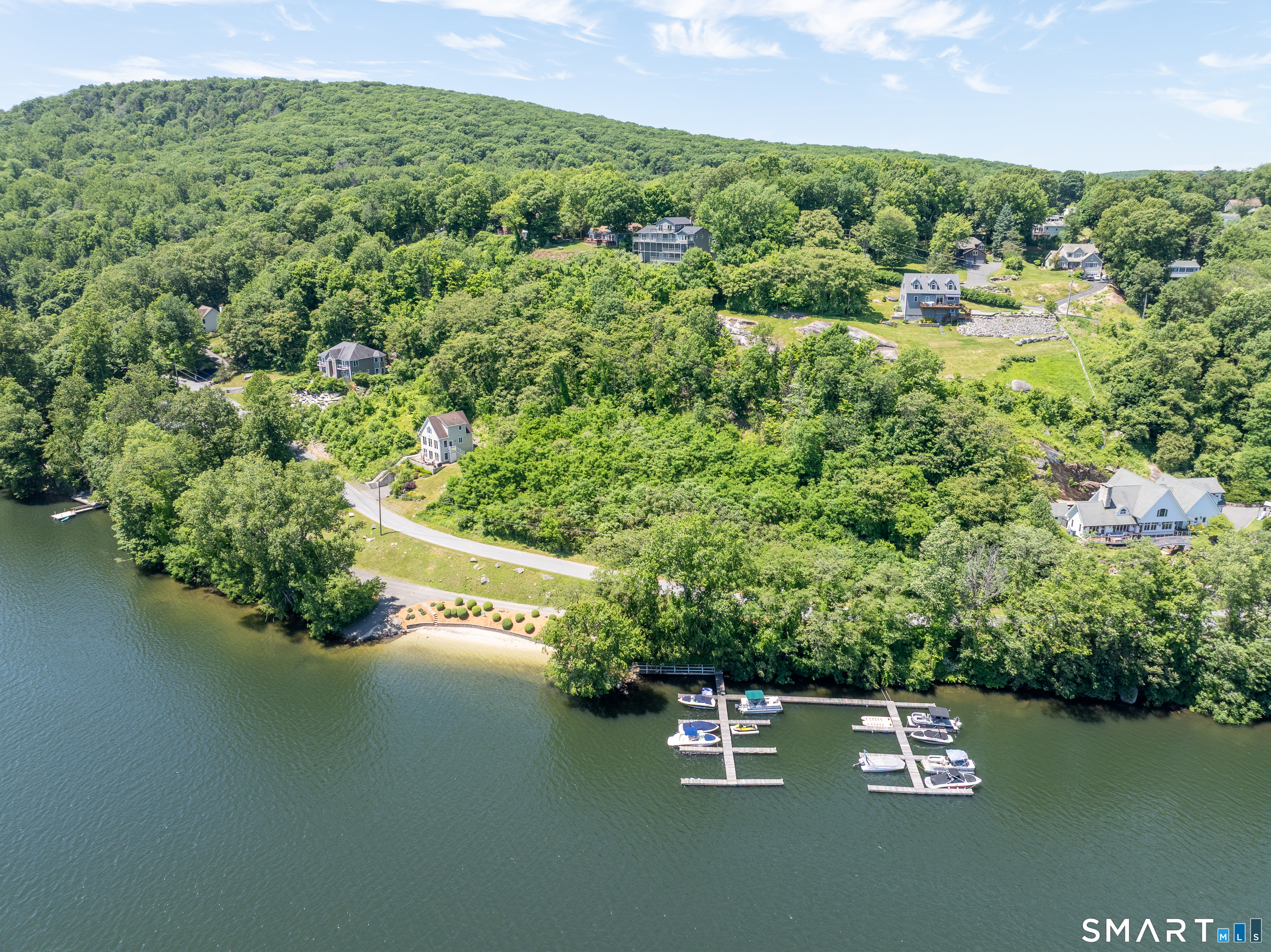 21 Candlewood Shore Property Photo 4